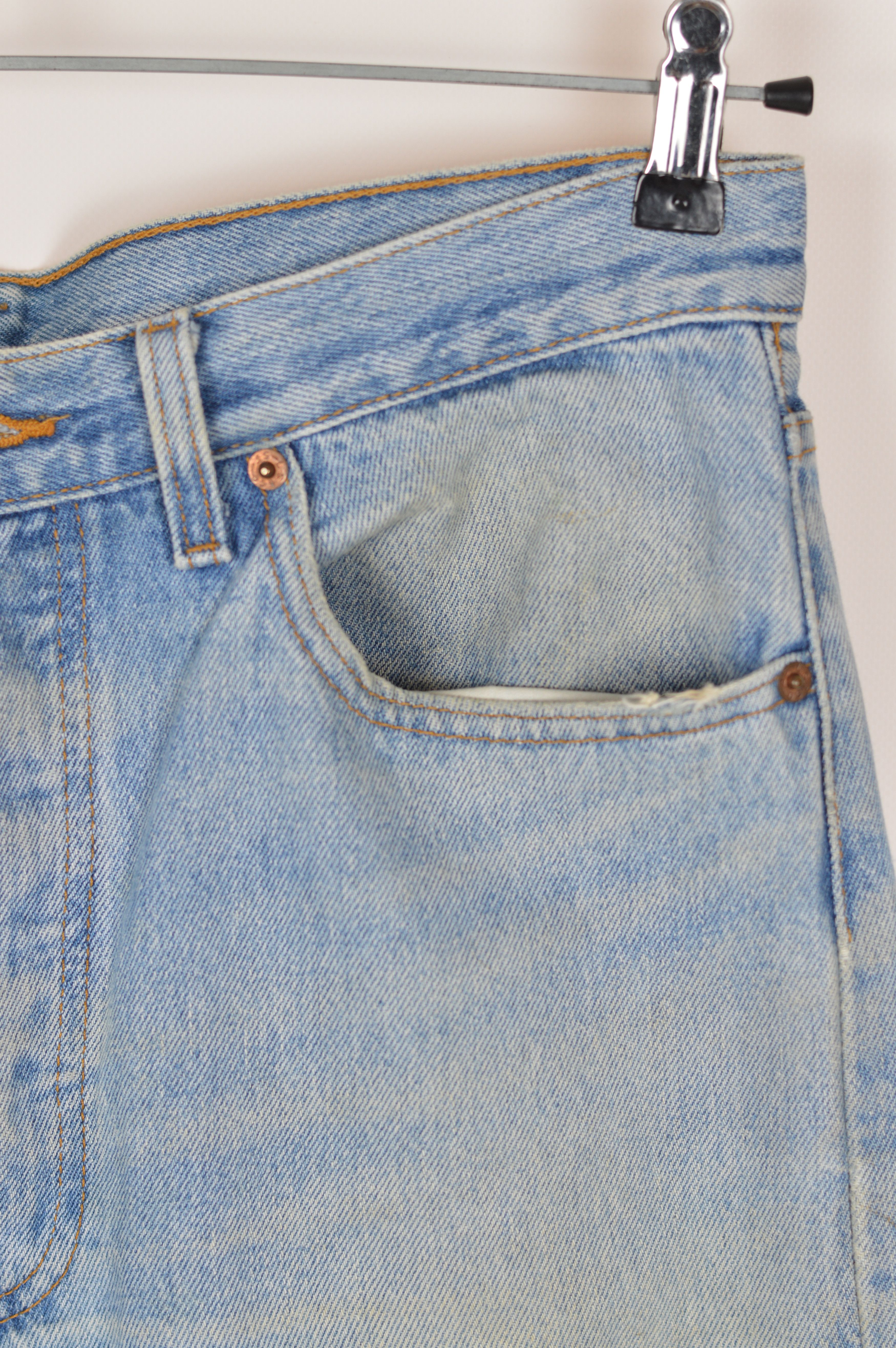 Levi's × Levi's Vintage Clothing × Vintage Vintage Levi's 501 Light Washed Blue Denim Jeans Pants USA Size US 33 - 8 Thumbnail