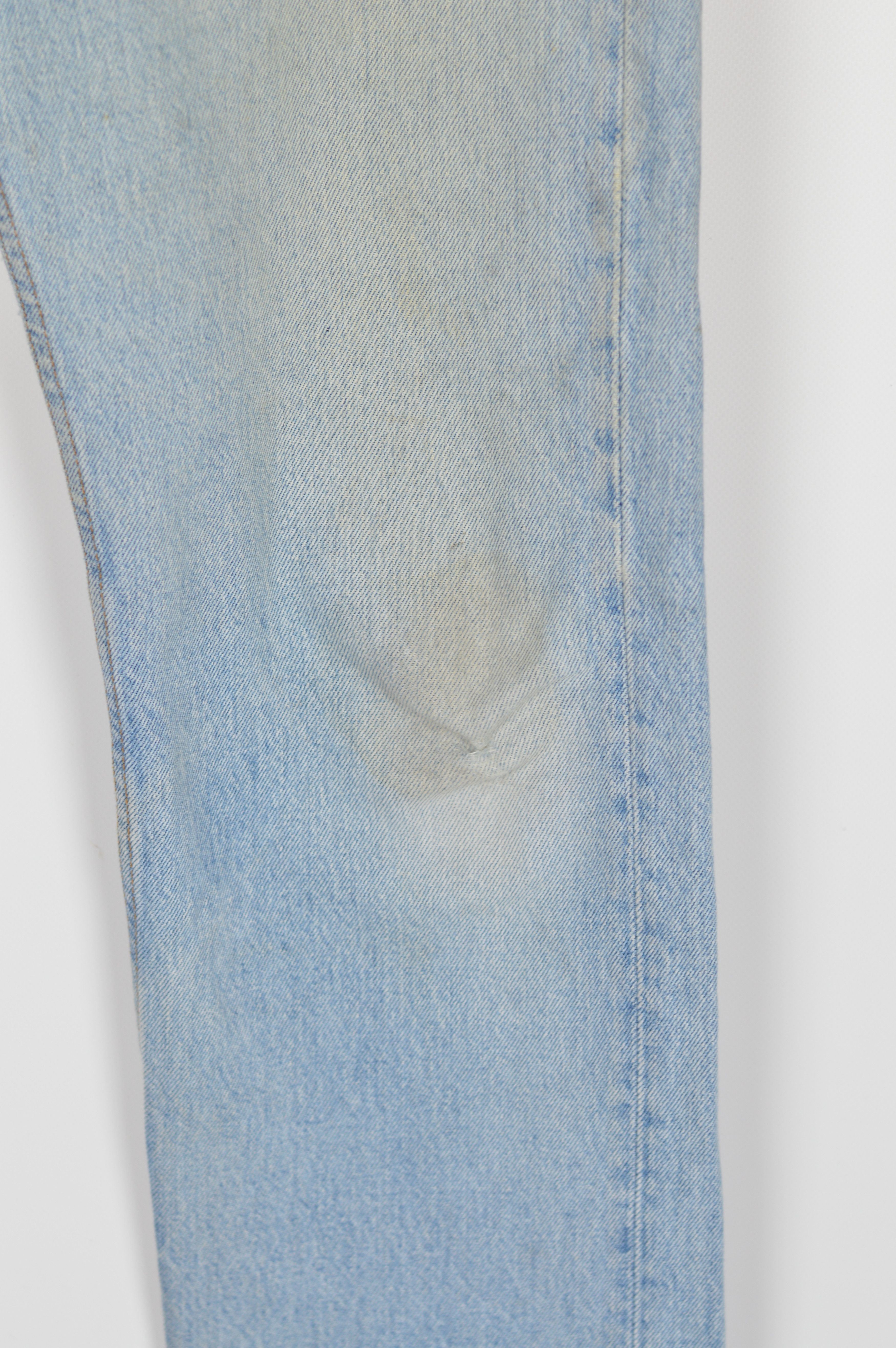 Levi's × Levi's Vintage Clothing × Vintage Vintage Levi's 501 Light Washed Blue Denim Jeans Pants USA Size US 33 - 5 Thumbnail