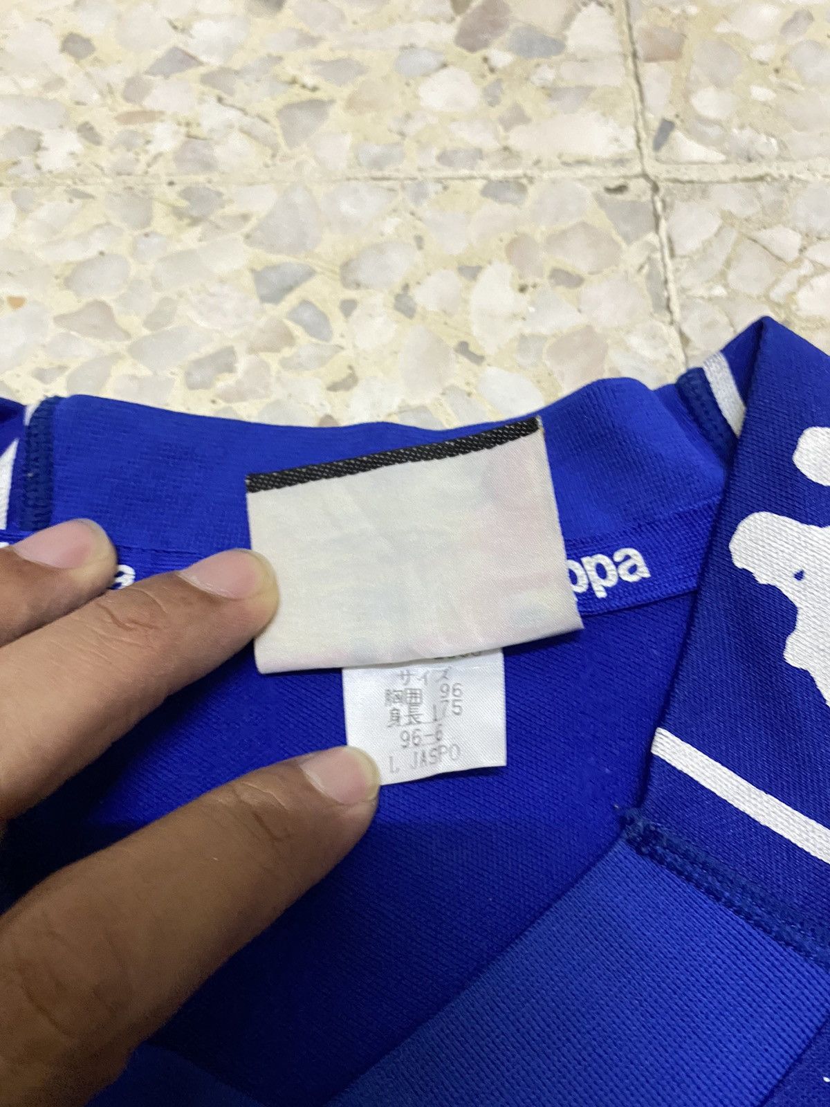 Vintage Vintage 98’s Juventus Kappa Jersey Away Jersey Size US L / EU 52-54 / 3 - 6 Thumbnail