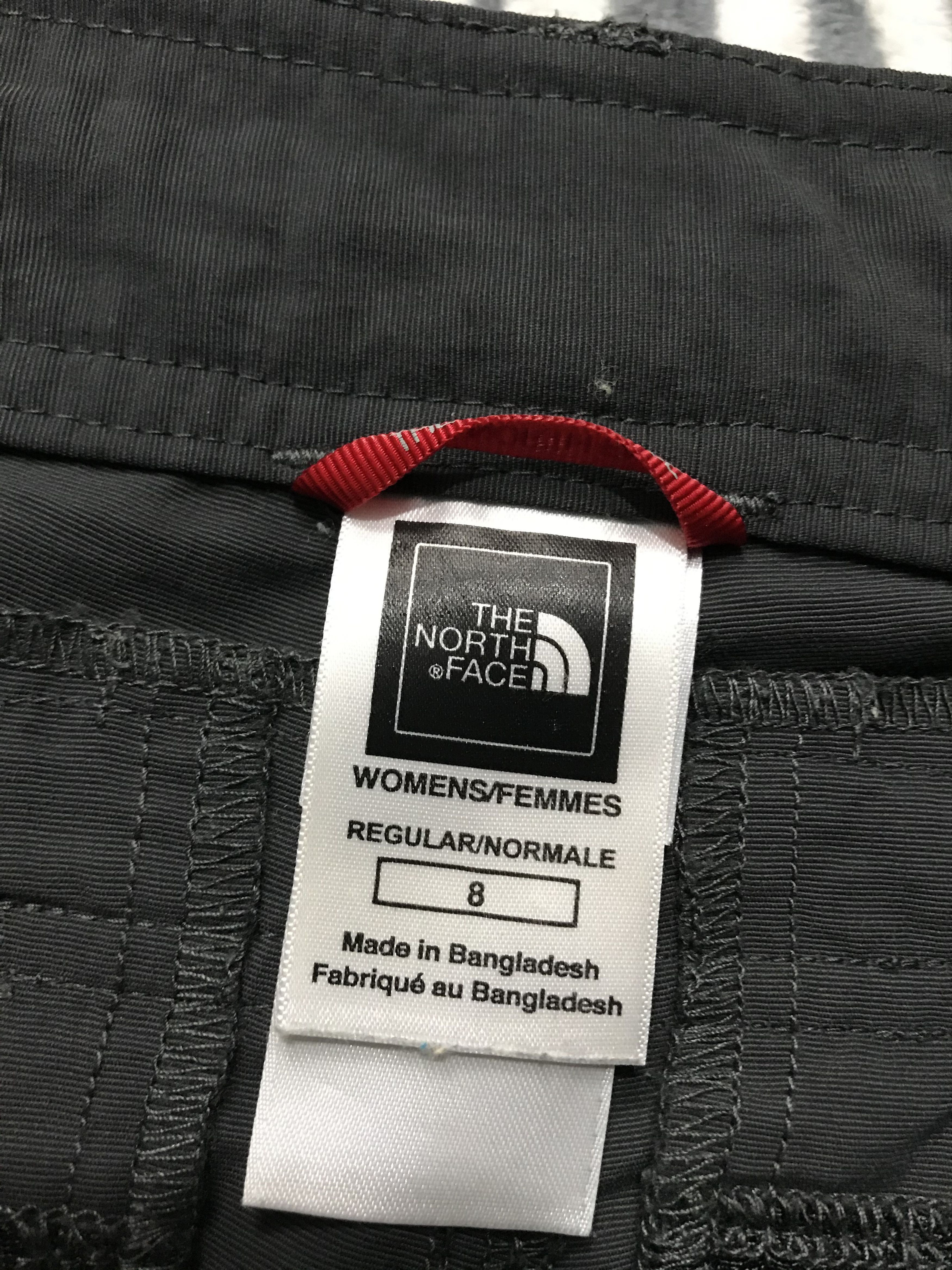 The North Face × Vintage The North Face WMNS Shorts TNF Size US 30 / EU 46 - 3 Thumbnail