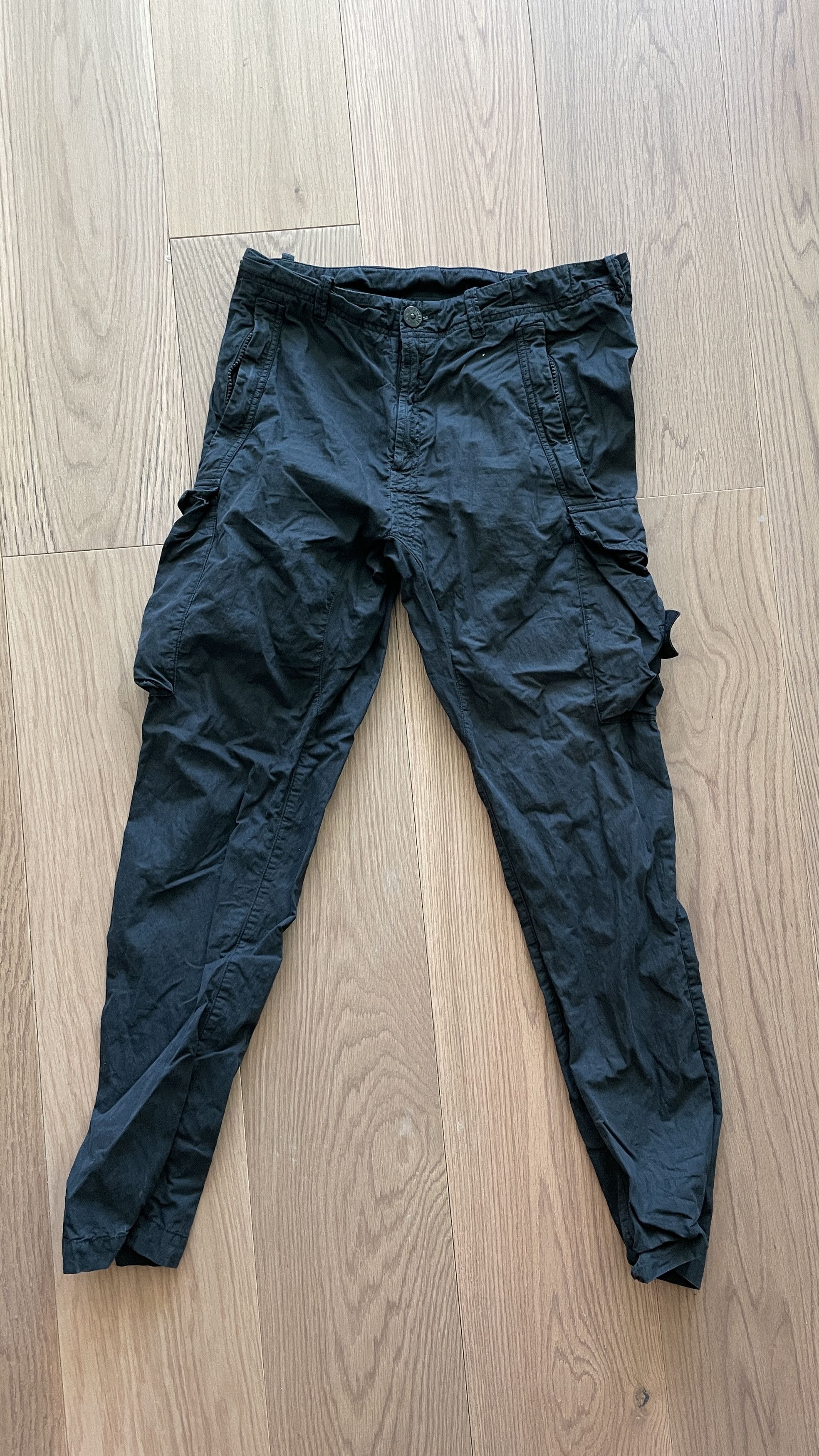 image of Stone Island Shadow Project Re-T Cargo Pants in Black, Men's (Size 29)
