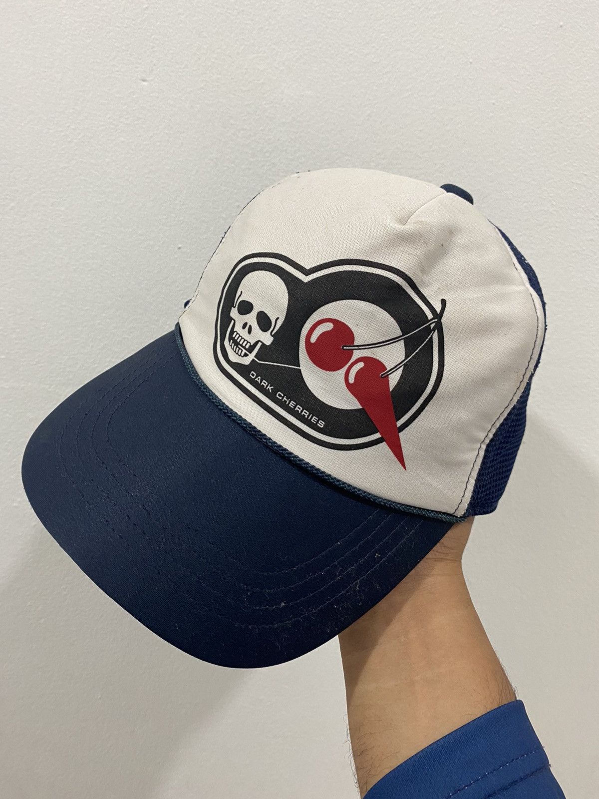 🔥Vintage🔥 Skull Drink Dark Cherries Trucked Hat