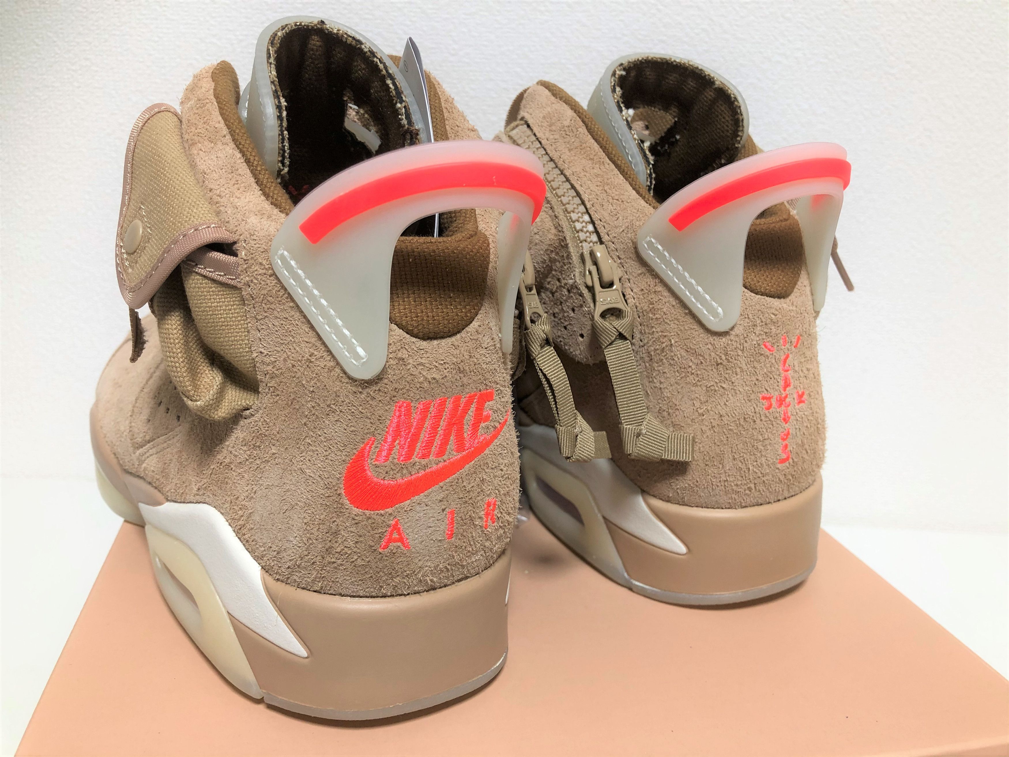 Jordan Brand Nike Air Jordan 6 Retro Travis Scott British Khaki 10.5 Size US 10.5 / EU 43-44 - 3 Thumbnail