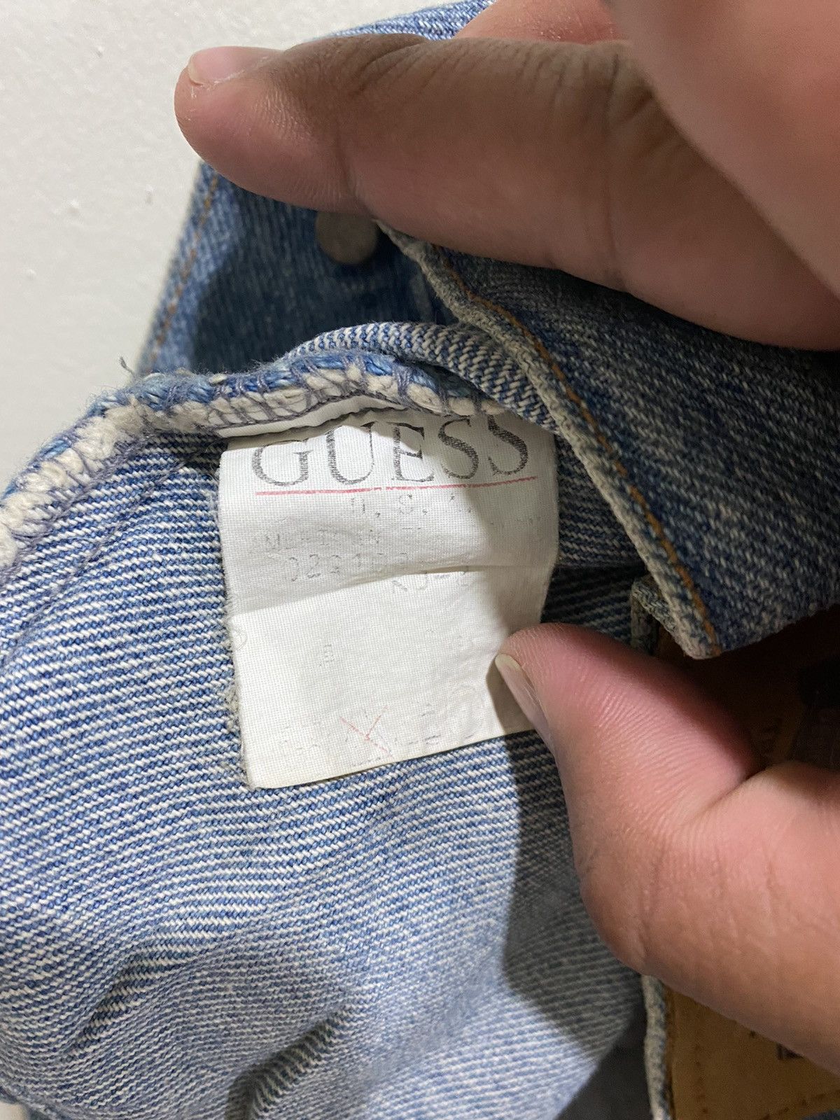 Guess VTG Guess Distress Denim Vest Fit S to M Size M / US 6-8 / IT 42-44 - 8 Thumbnail