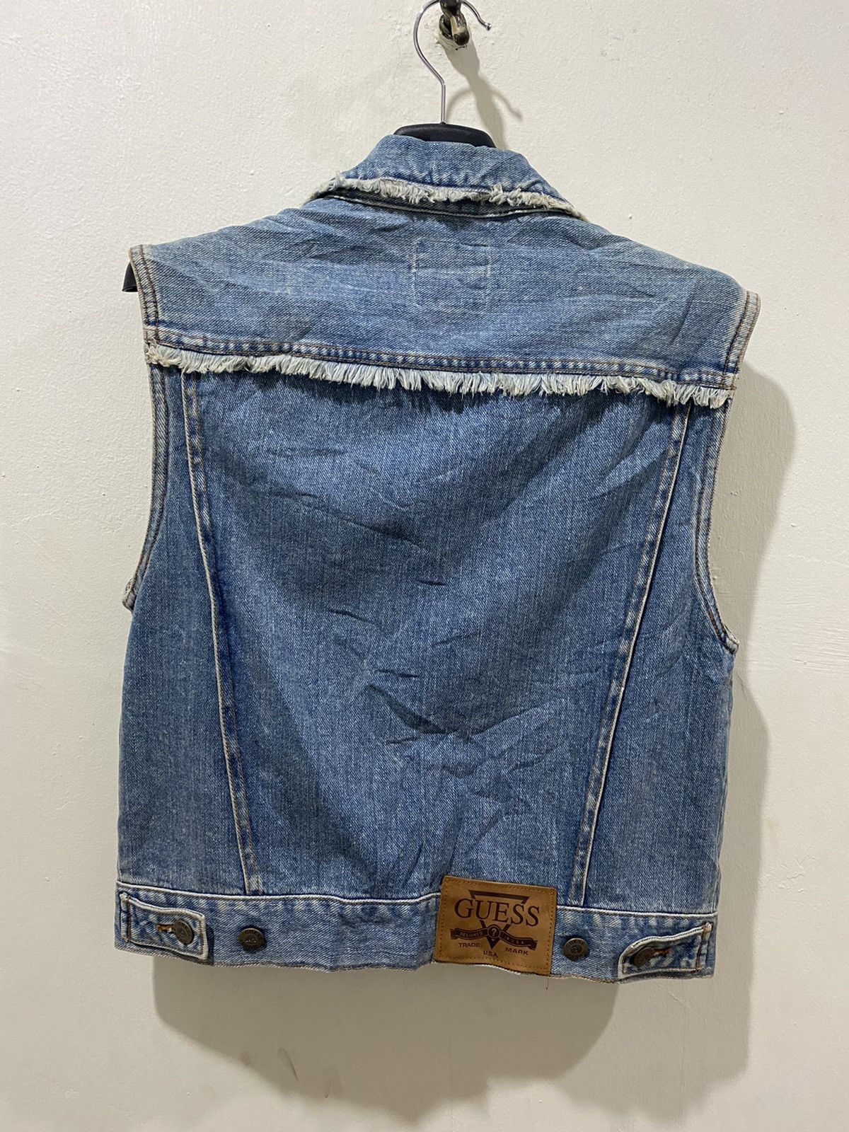 Guess VTG Guess Distress Denim Vest Fit S to M Size M / US 6-8 / IT 42-44 - 6 Thumbnail