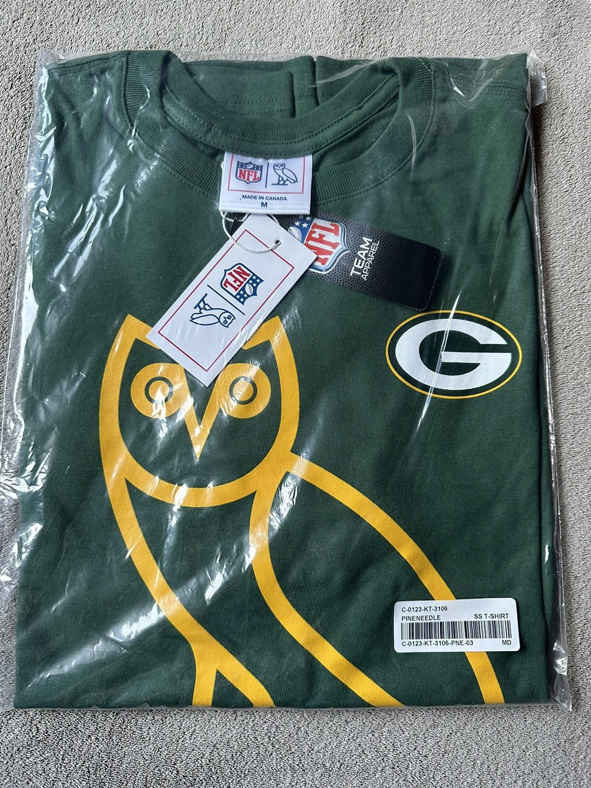 NFL × October's Very Own OVO x NFL Green Bay Packers OG Owl T-Shirt new with tags Size US M / EU 48-50 / 2 - 1 Thumbnail
