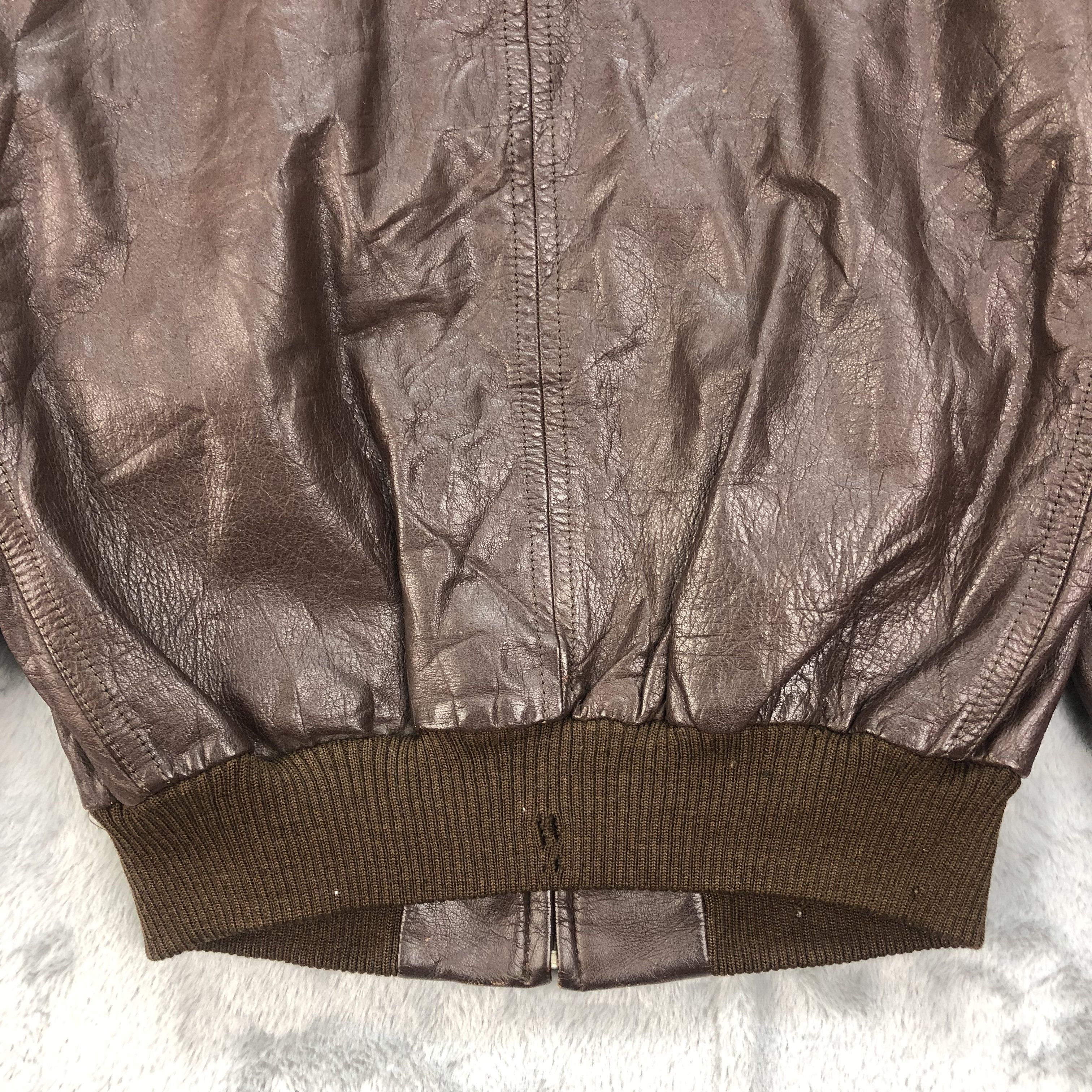 Vintage Vintage 90's Perma Stone Leather Jacket #4720-165 Size US L / EU 52-54 / 3 - 17 Thumbnail