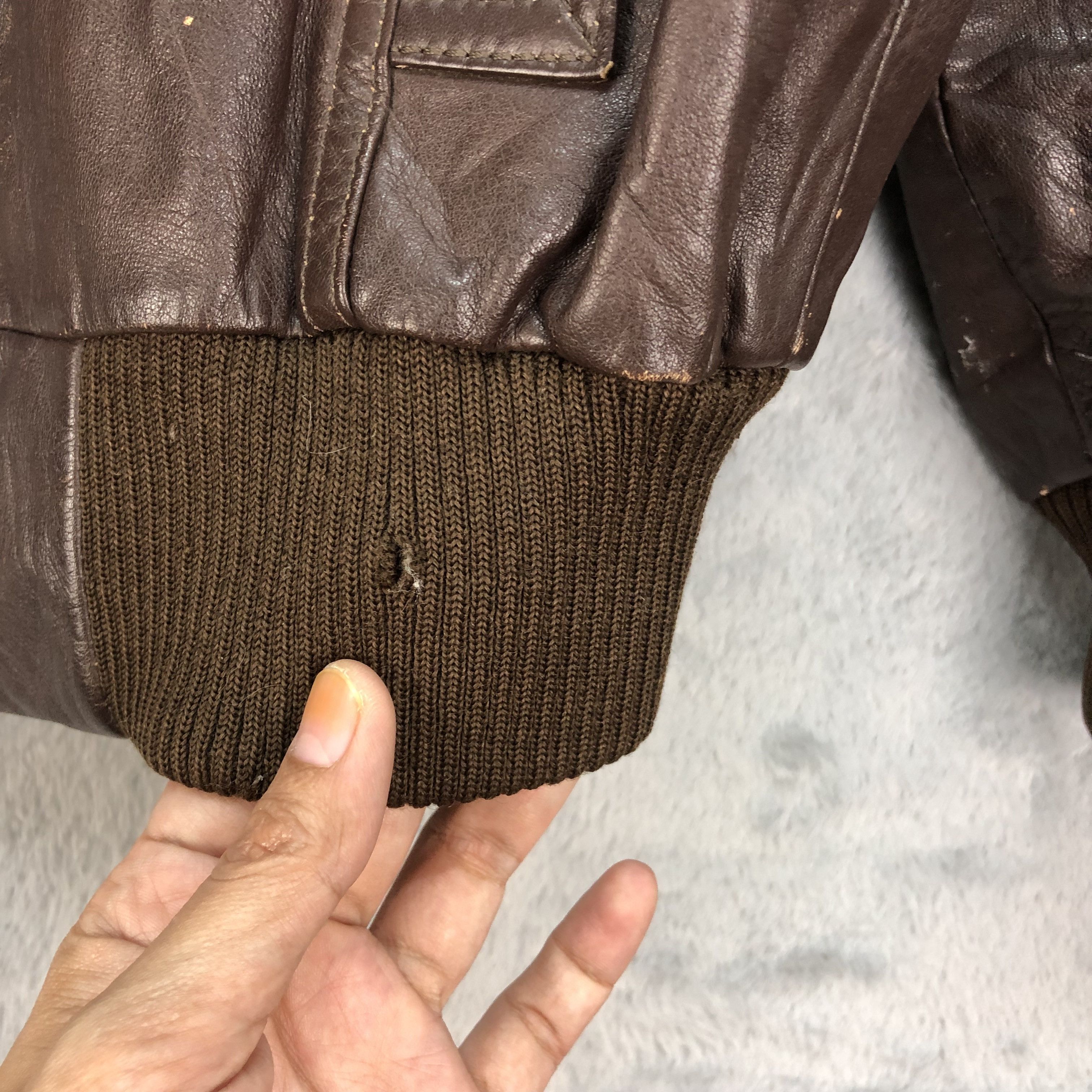 Vintage Vintage 90's Perma Stone Leather Jacket #4720-165 Size US L / EU 52-54 / 3 - 7 Thumbnail