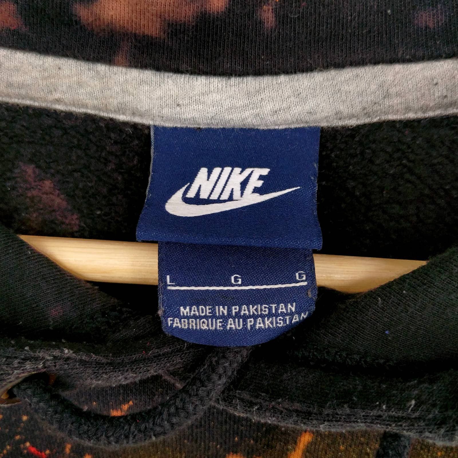 Nike NIKE Not Dead Yet Custom Painted Bleached Hoodie Sweatshirt Size US L / EU 52-54 / 3 - 9 Thumbnail