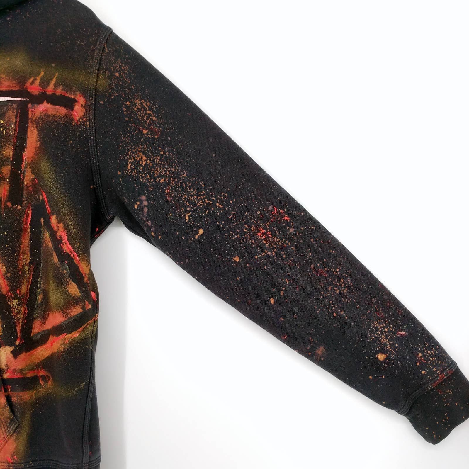 Nike NIKE Not Dead Yet Custom Painted Bleached Hoodie Sweatshirt Size US L / EU 52-54 / 3 - 5 Thumbnail