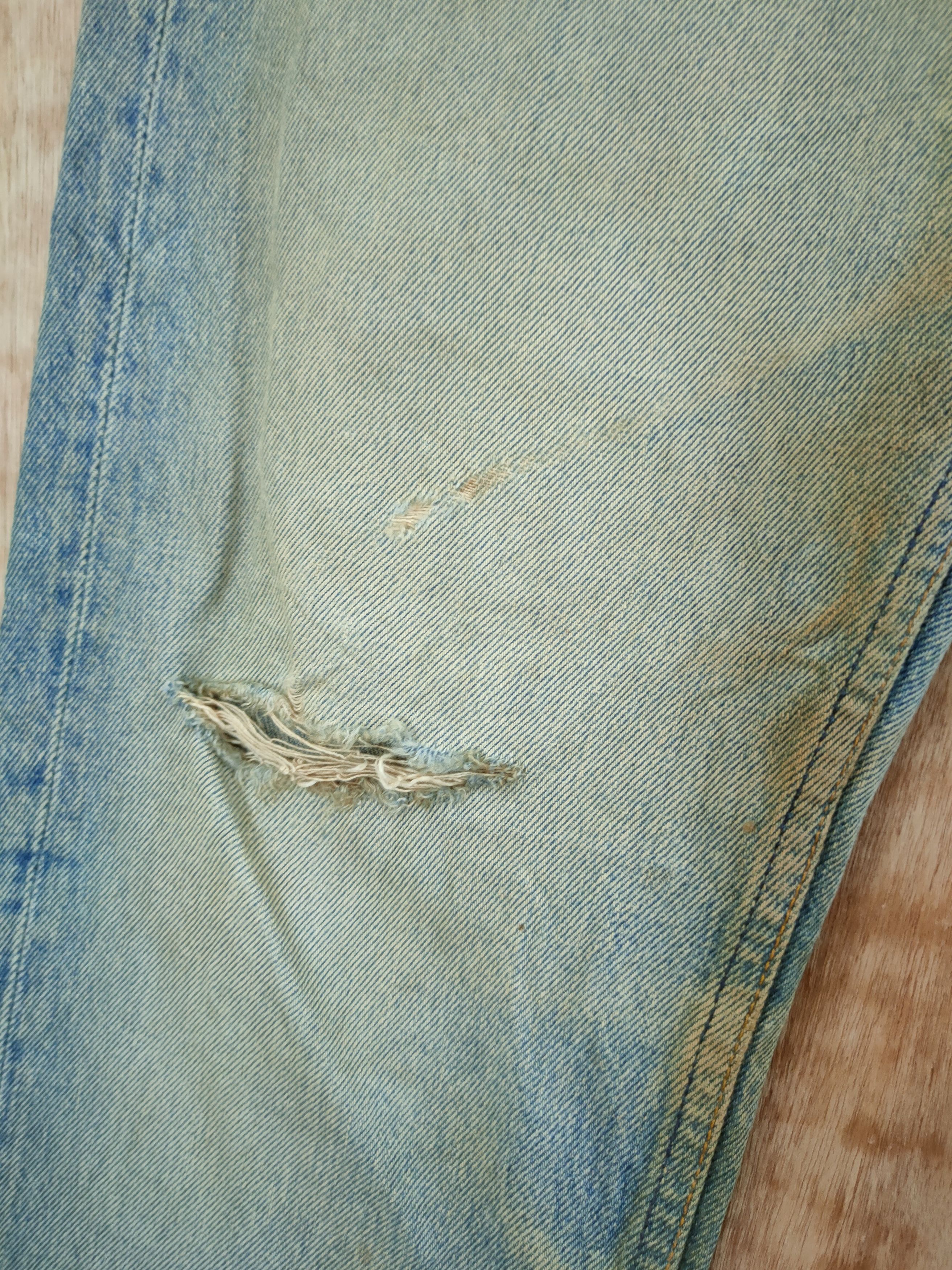 Levi's 501 levis vintage distressed denim pants #46-819 Size US 31 - 5 Thumbnail