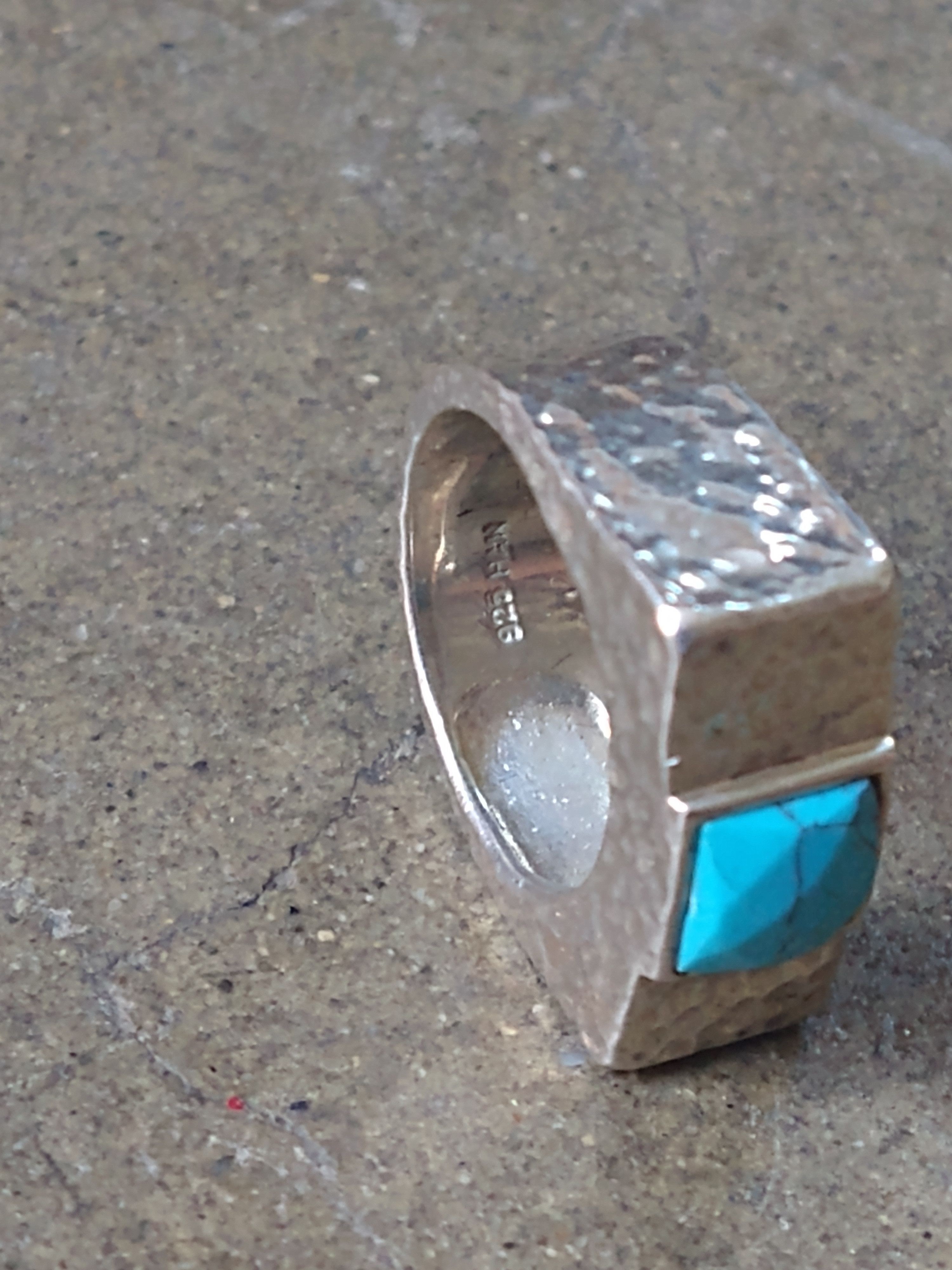 Jewelry Sterling Silver Ring Turquoise Size 7 Hammered Modern Size ONE SIZE - 6 Thumbnail