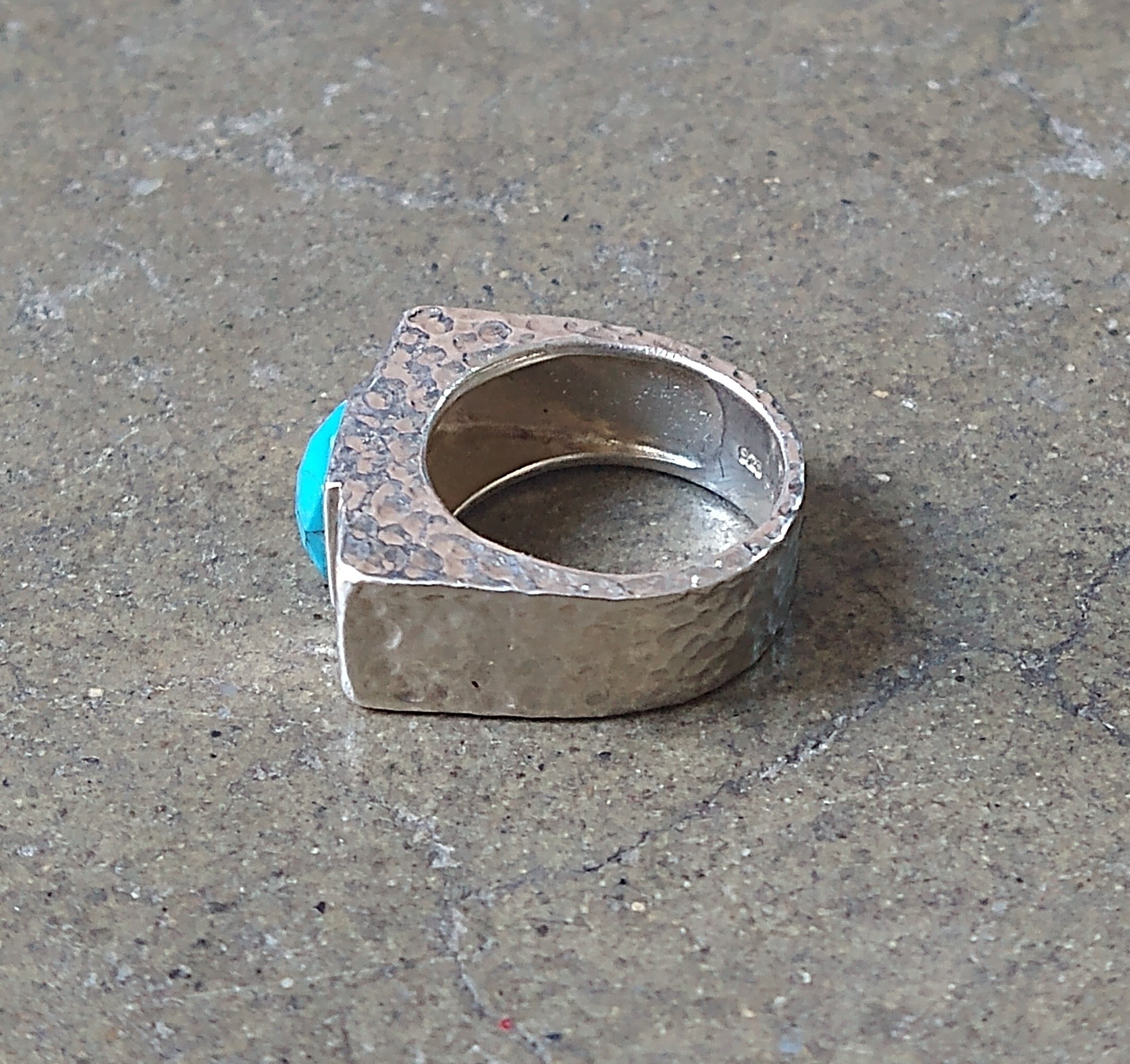 Jewelry Sterling Silver Ring Turquoise Size 7 Hammered Modern Size ONE SIZE - 3 Thumbnail
