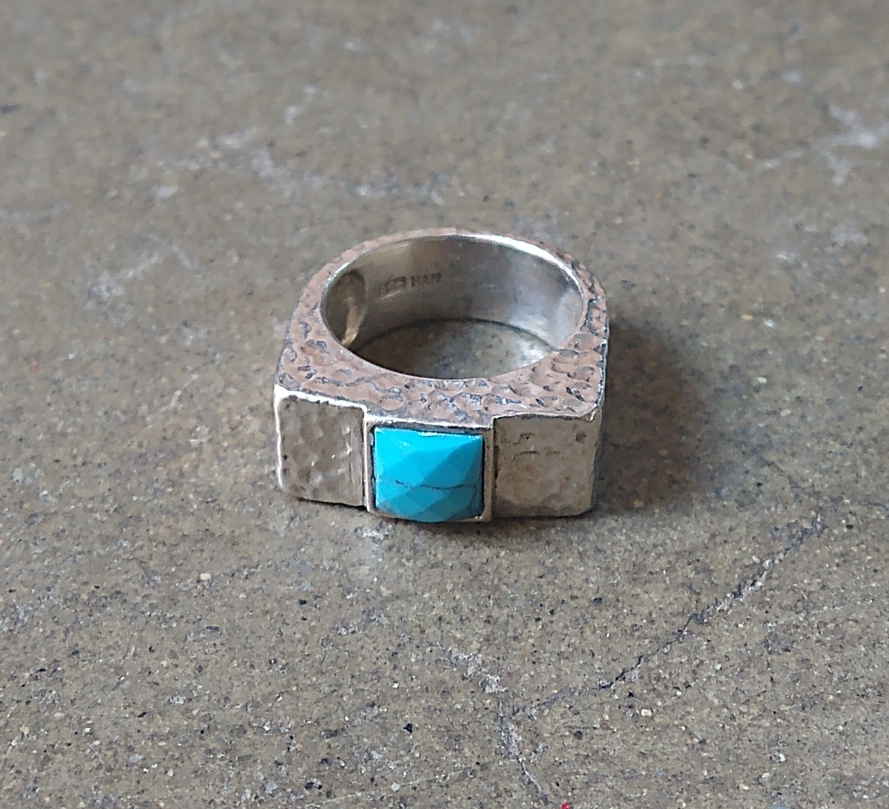 Jewelry Sterling Silver Ring Turquoise Size 7 Hammered Modern Size ONE SIZE - 2 Thumbnail