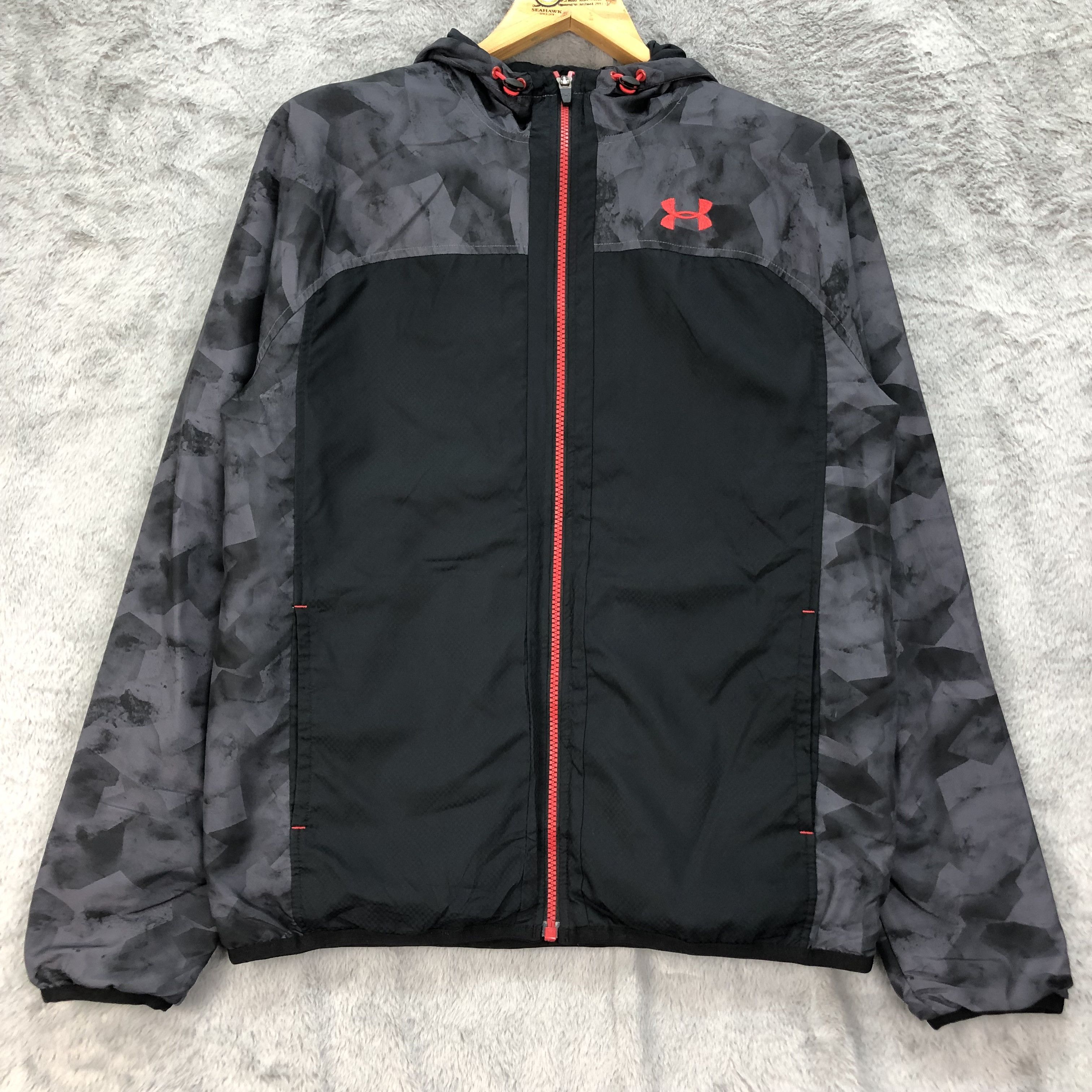 Under Armour Under Armour Back Big Logo Hooded Light Jacket #4732-166 Size US M / EU 48-50 / 2 - 5 Thumbnail