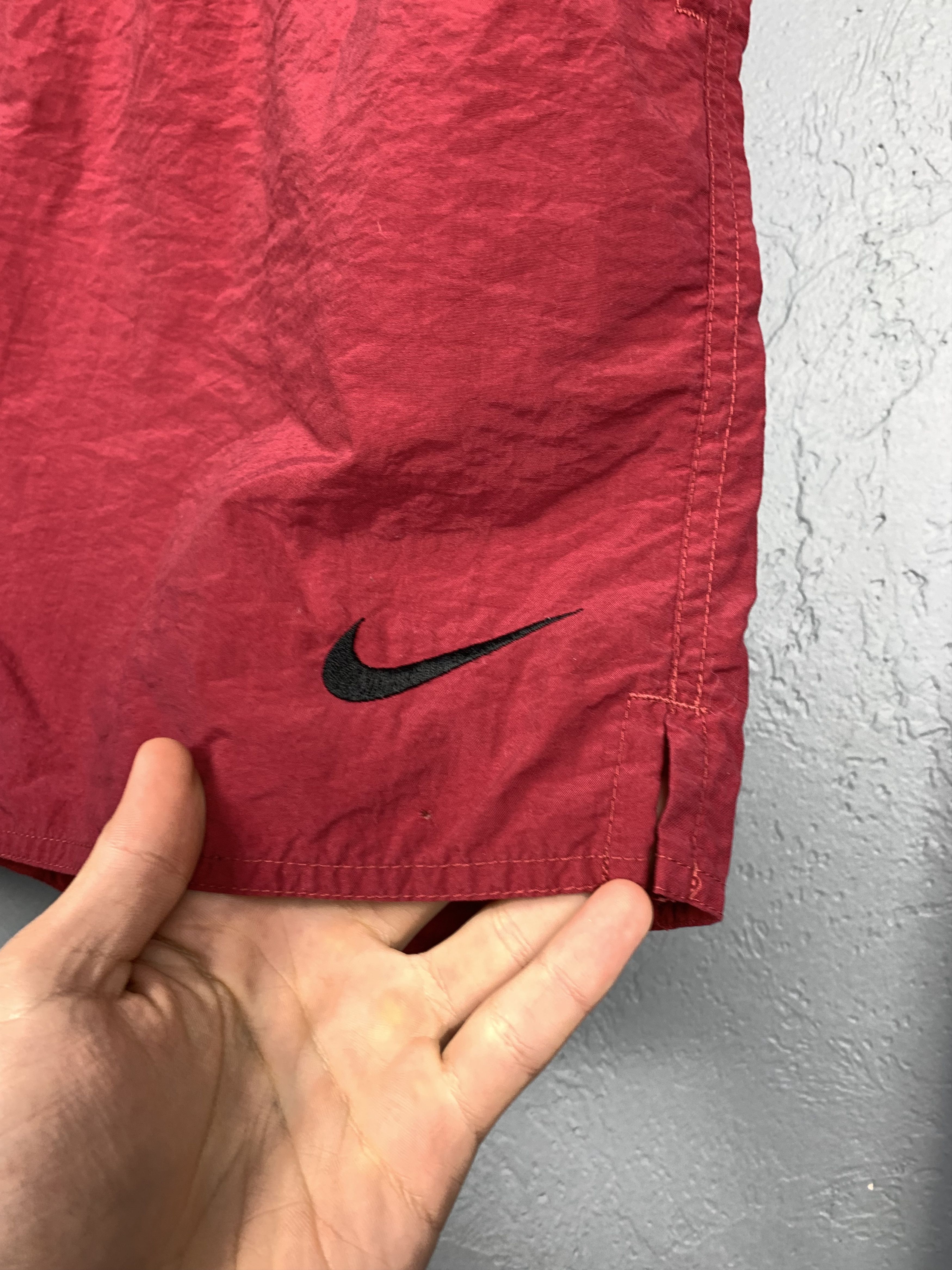 Nike × Vintage Nike 90'S Vintage Nylon Shorts Size US 32 / EU 48 - 4 Thumbnail