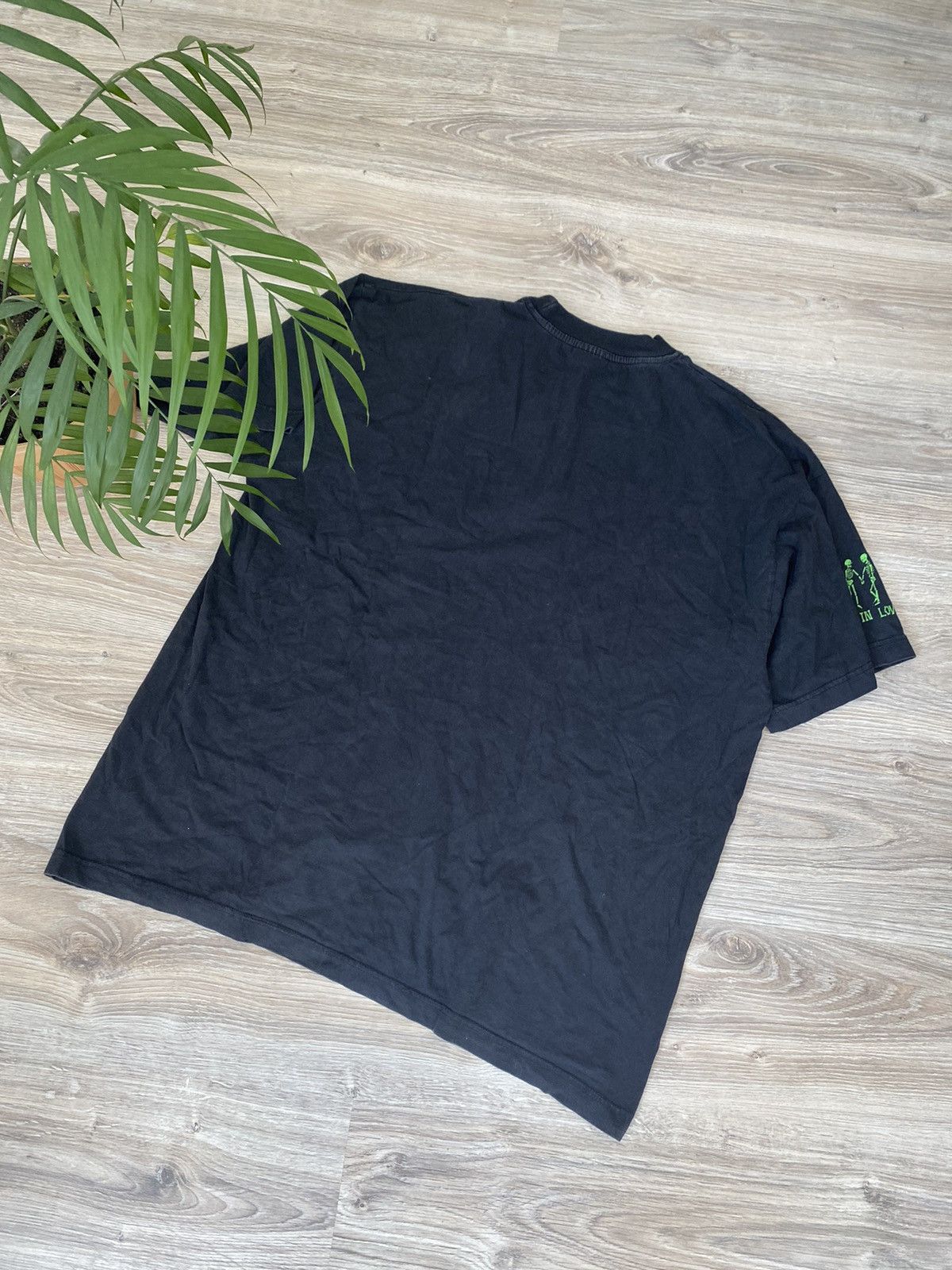 Vintage Vintage Bone In Love Kamasutra Sex Position T-Shirt Size US XL / EU 56 / 4 - 5 Thumbnail