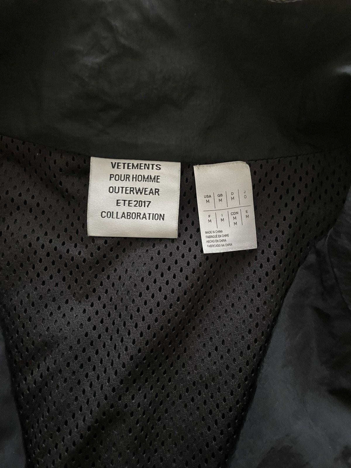 Reebok × Vetements Vetement Reebok Chav Extended Arms Track Jacket Black SS17 Size US M / EU 48-50 / 2 - 5 Thumbnail