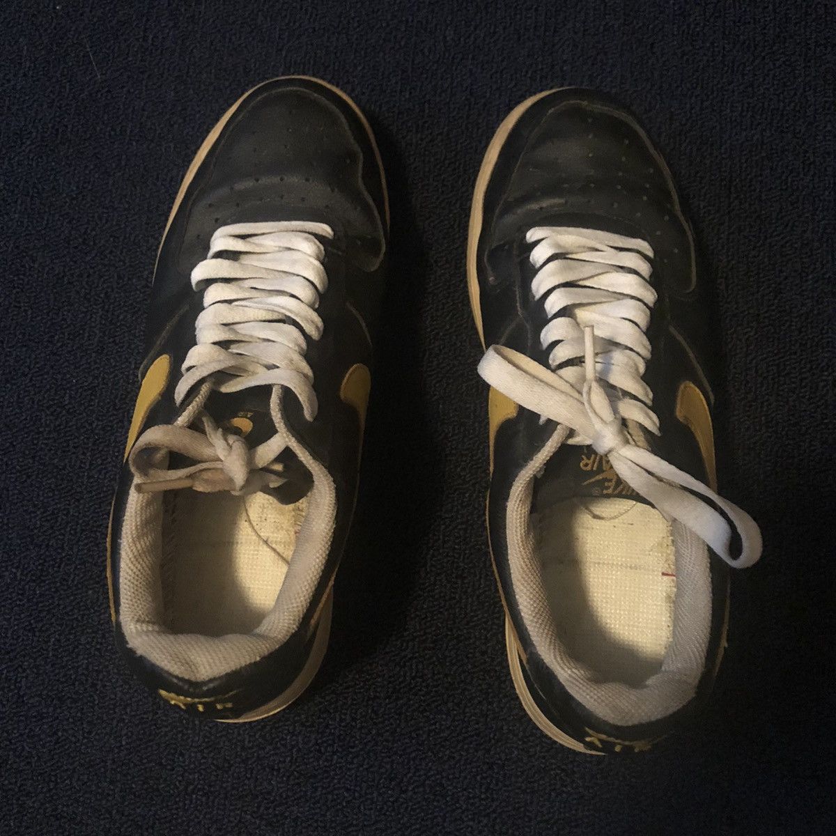 Nike × Vintage Vintage Nike Air Force 1 Black | University Gold Shoes 2004 Size US 9.5 / EU 42-43 - 4 Thumbnail