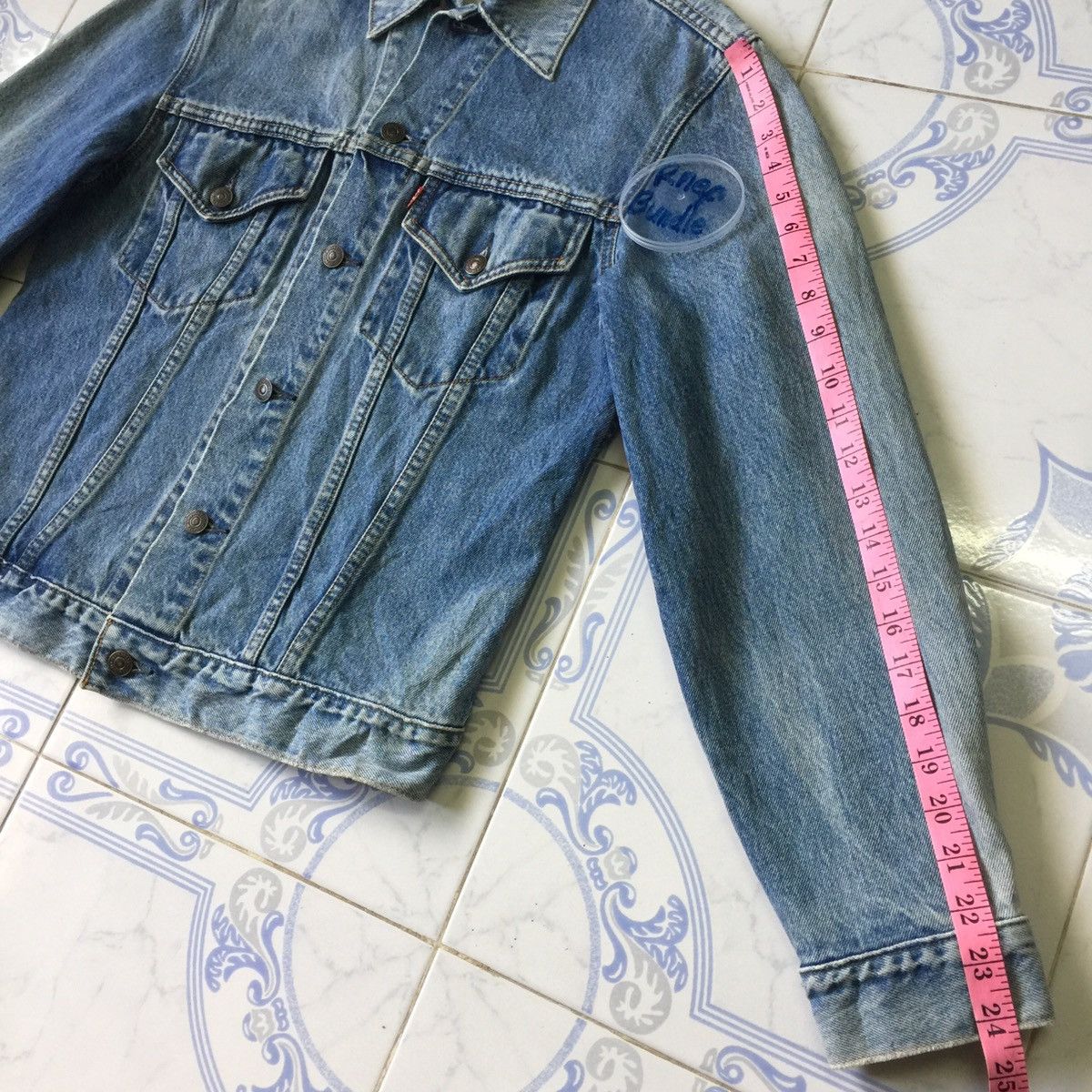 Levi's Levi’s 70505 denim jacket size on tag 38 Size US S / EU 44-46 / 1 - 12 Thumbnail