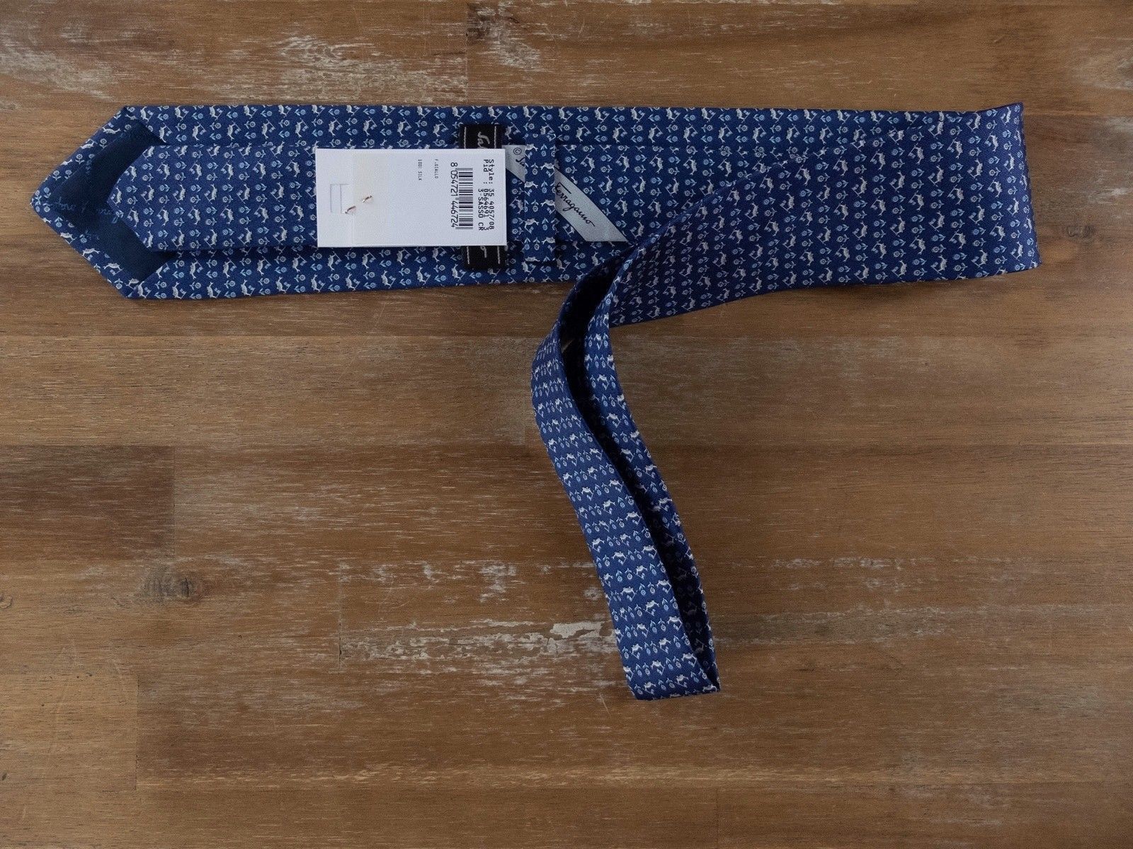 Salvatore Ferragamo SALVATORE FERRAGAMO navy blue flower print silk tie NWT Size ONE SIZE - 2 Thumbnail