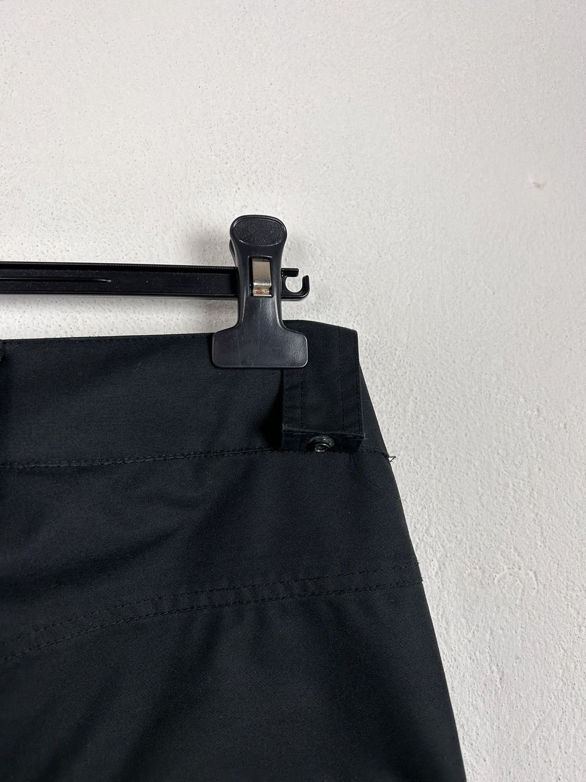 Oakley Vintage Oakley 2010 Sportswear Ski Pants In Black Size US 32 / EU 48 - 14 Thumbnail