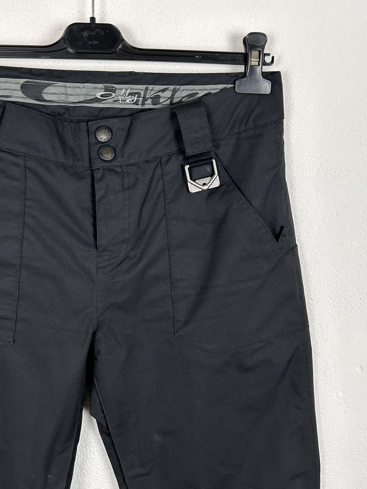 Oakley Vintage Oakley 2010 Sportswear Ski Pants In Black Size US 32 / EU 48 - 3 Thumbnail