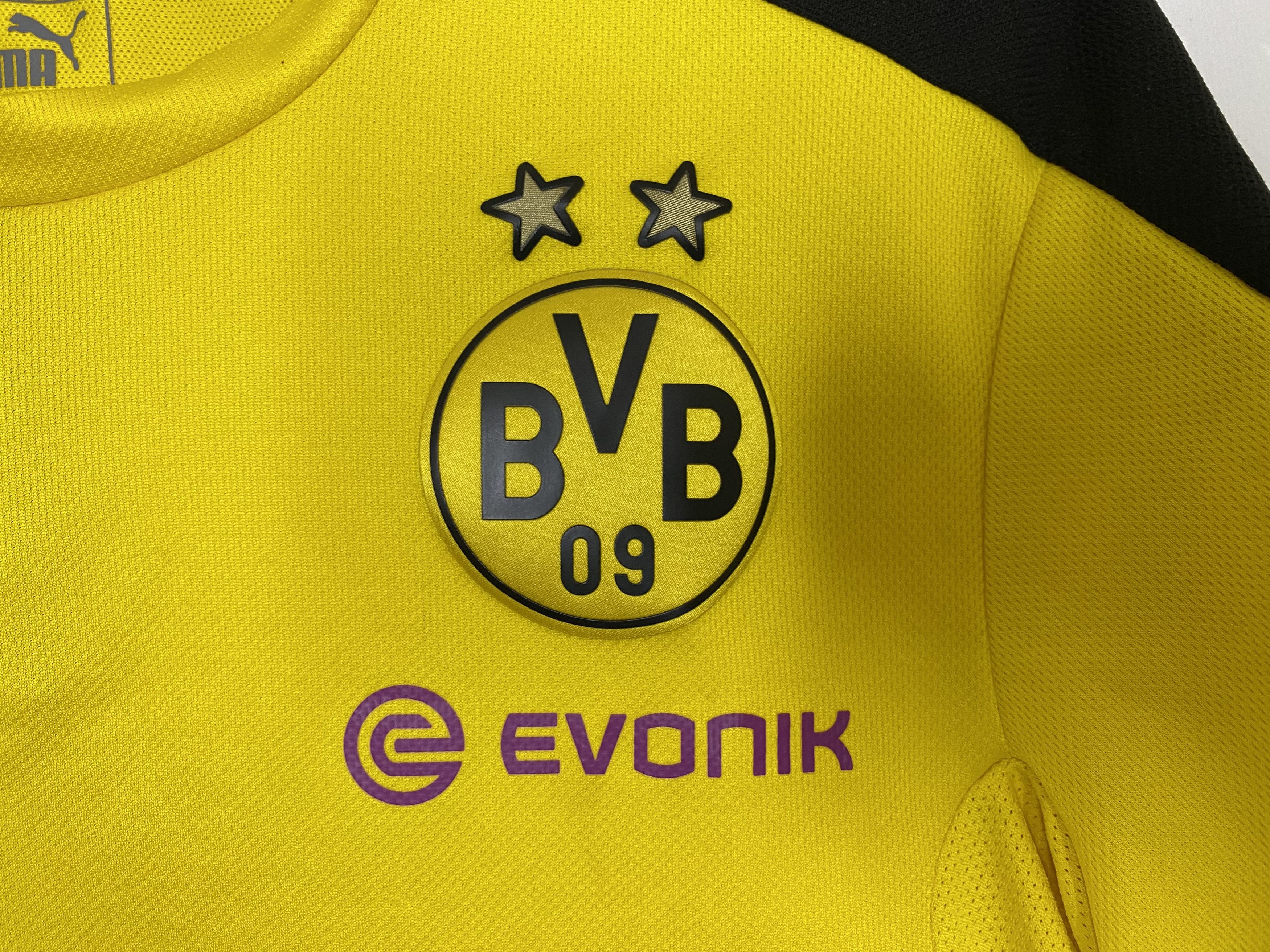 Puma × UEFA BORUSSIA DORTMUND 2015 TRAINING FOOTBALL SHIRT SOCCER JERSEY Size US M / EU 48-50 / 2 - 5 Thumbnail
