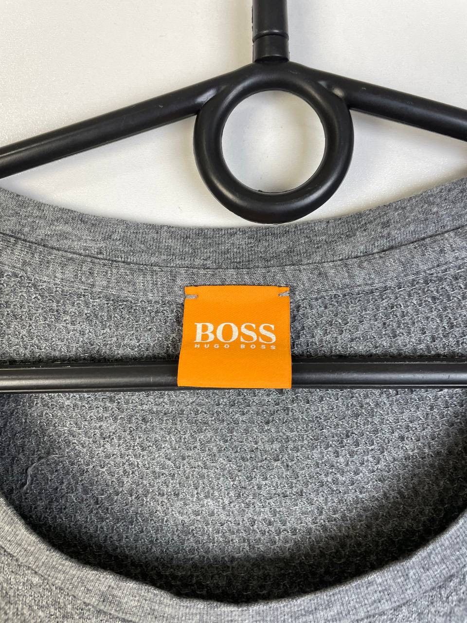 Hugo Boss Hugo Boss luxury t-shirt size shirt L Size US L / EU 52-54 / 3 - 3 Thumbnail