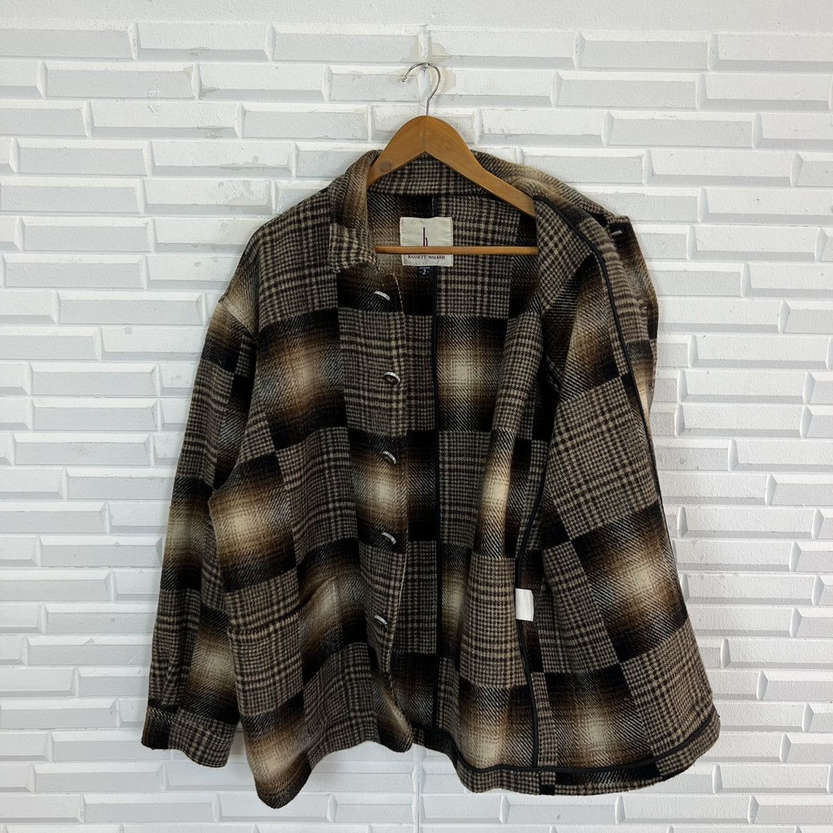 Japanese Brand VINTAGE BASSETT WALKER WOOL TARTAN DESIGN JACKET Size US M / EU 48-50 / 2 - 12 Thumbnail