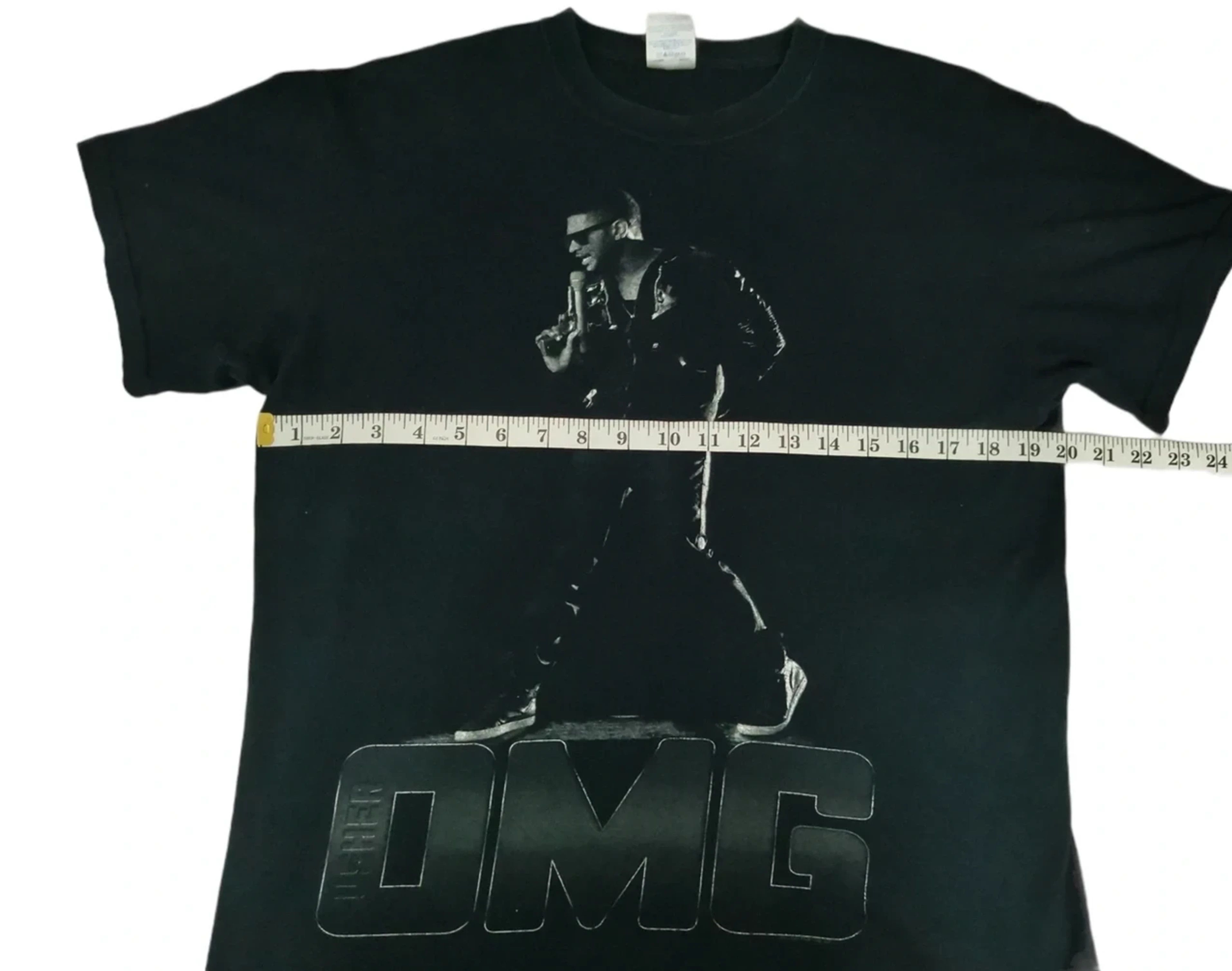 Band Tees Vintage Usher OMG Tour Tee Hiphop Rap Tupac Eminem Size US M / EU 48-50 / 2 - 6 Thumbnail