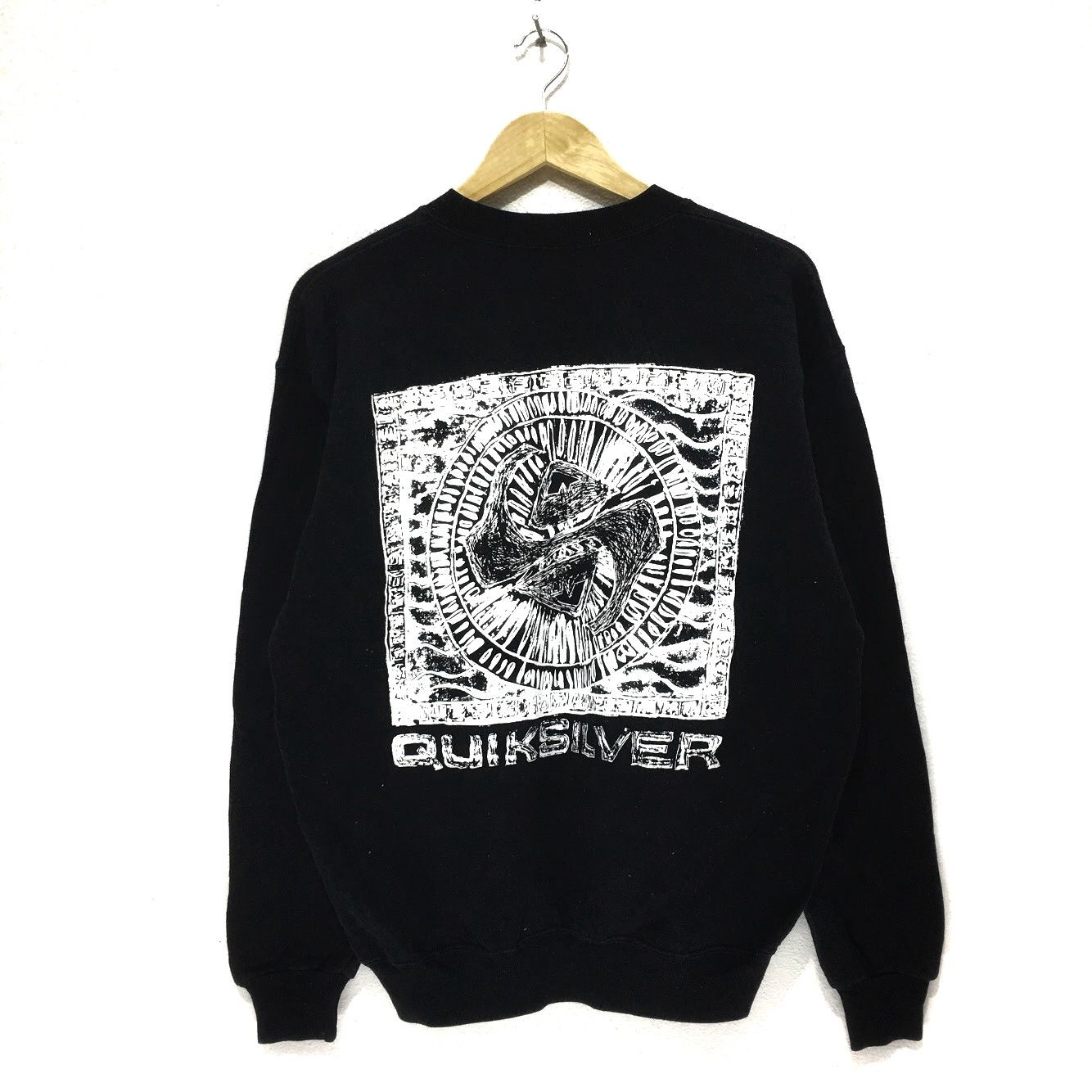 Vintage QUIKSILVER SURFING Aztec Logo Sweatshirt Hawaii
