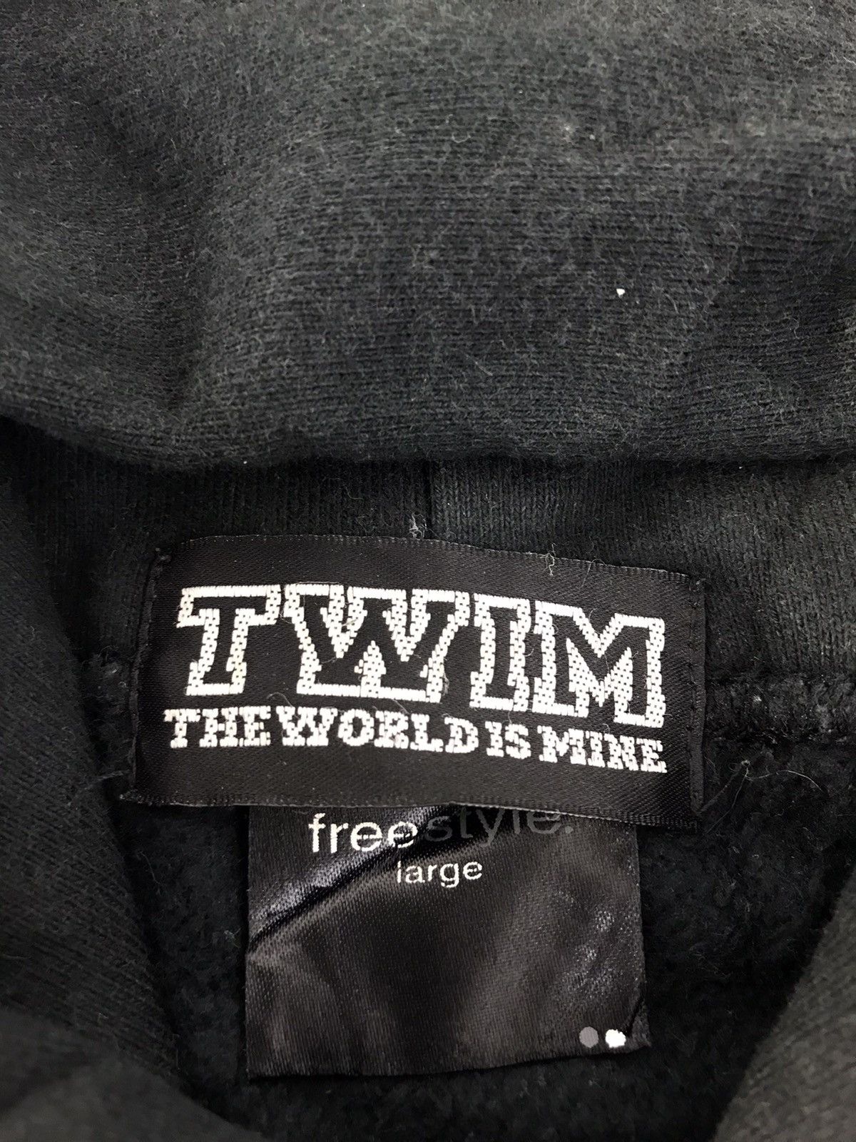 Japanese Brand TWIM The World Is Mine H8 Graphix Hoodies Zipper Big Logo Size US L / EU 52-54 / 3 - 6 Thumbnail