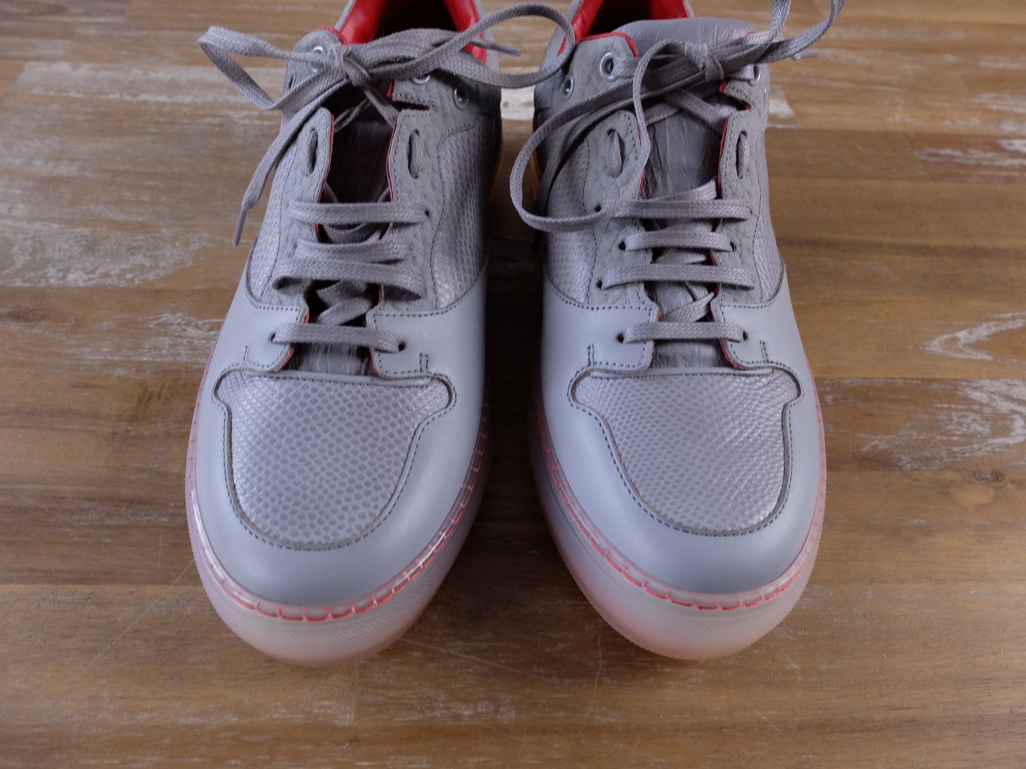 BALENCIAGA Arena gray low top leather sneakers 7 40