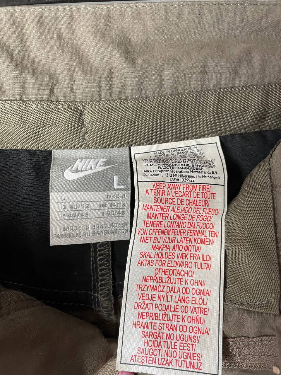 Vintage Nike vintage shorts size L Size US 33 - 3 Thumbnail