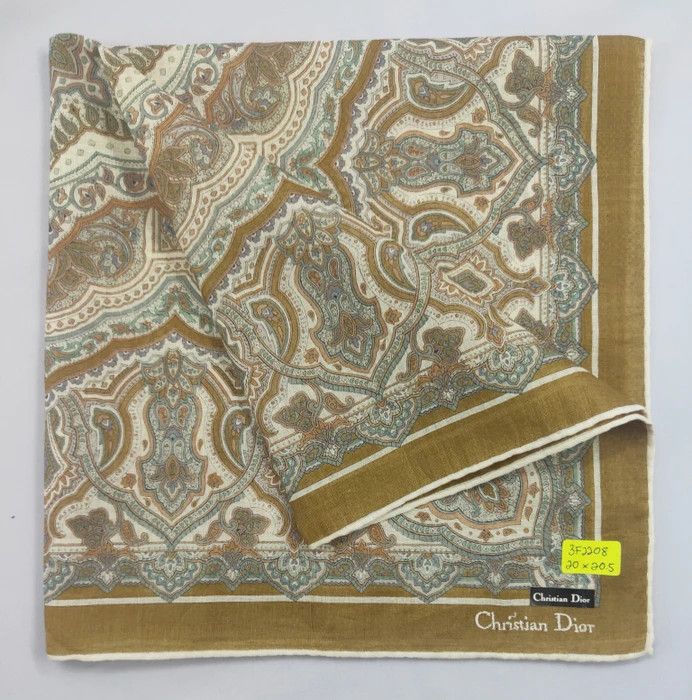 Vintage New CD Handkerchief/ Neckerchief/ Bandana - 3F2208 Size ONE SIZE - 1 Thumbnail