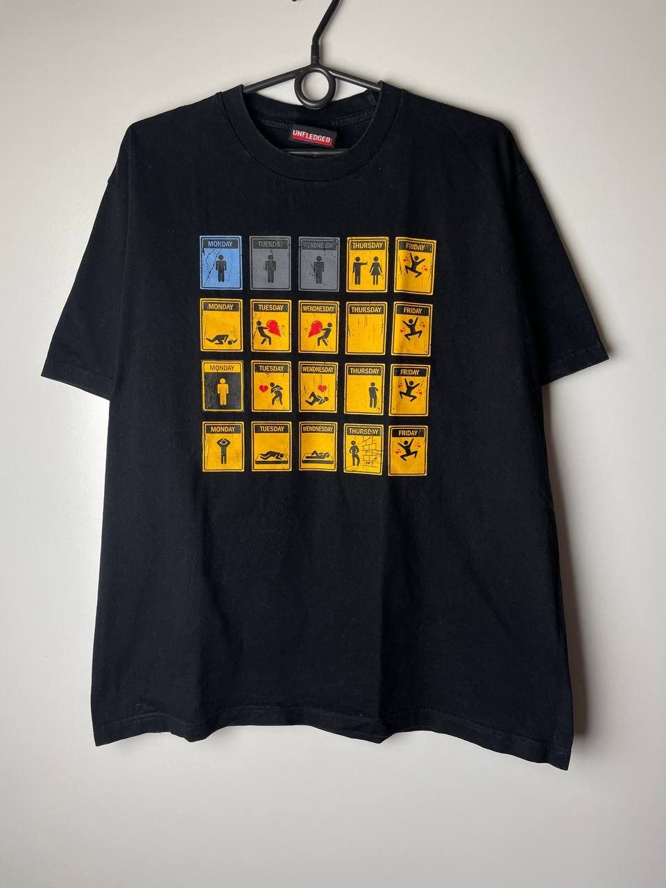 Vintage Unfledged vintage t-shirts size L Size US L / EU 52-54 / 3 - 1 Thumbnail