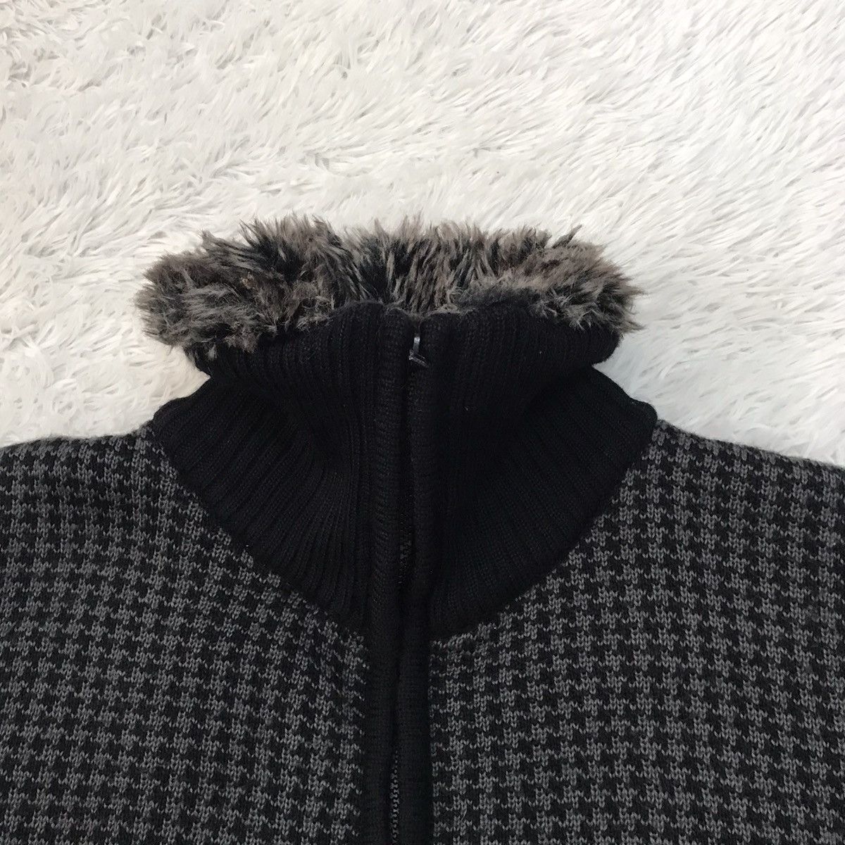 Japanese Brand Power To The People 2002 Hairy Like Collar Zipper Jacket Size US M / EU 48-50 / 2 - 11 Thumbnail