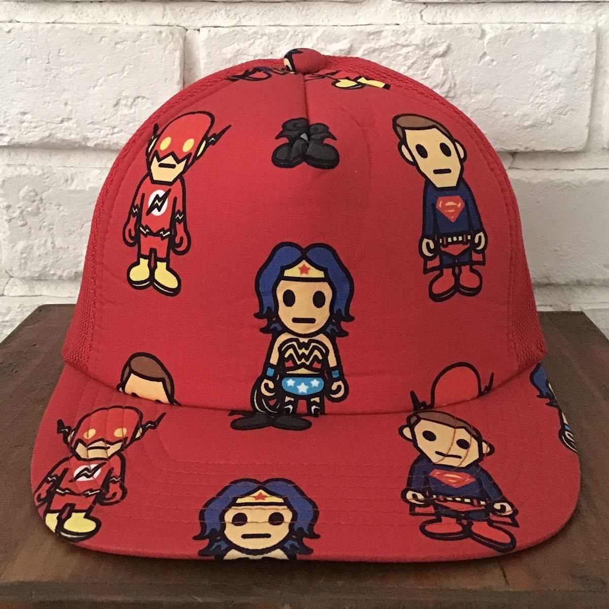 Bape × DC Comics BAPE × DC Comics trucker hat cap Batman Superman Size ONE SIZE - 1 Thumbnail