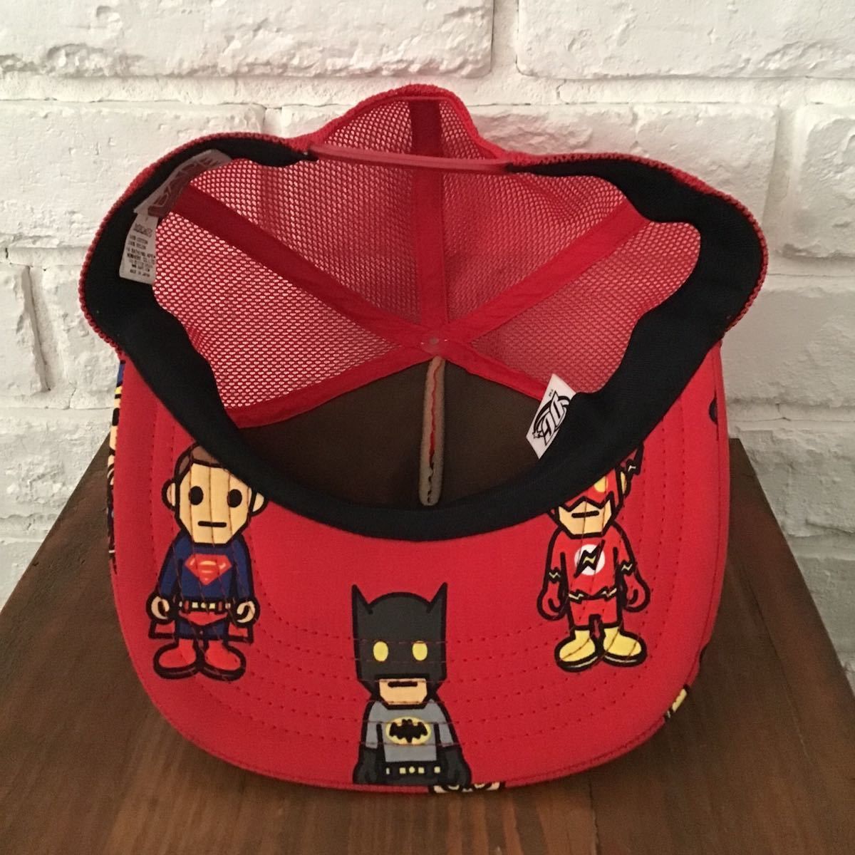 Bape × DC Comics BAPE × DC Comics trucker hat cap Batman Superman Size ONE SIZE - 6 Thumbnail