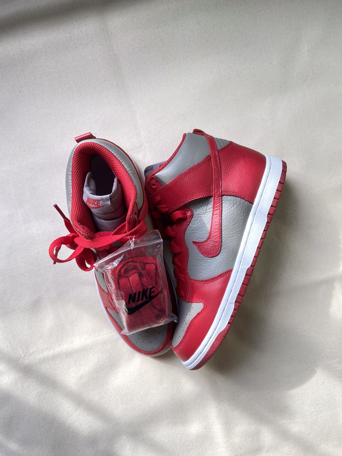 Nike Nike Dunk High UNLV 2016 BTTYS Size US 8.5 / EU 41-42 - 7 Thumbnail
