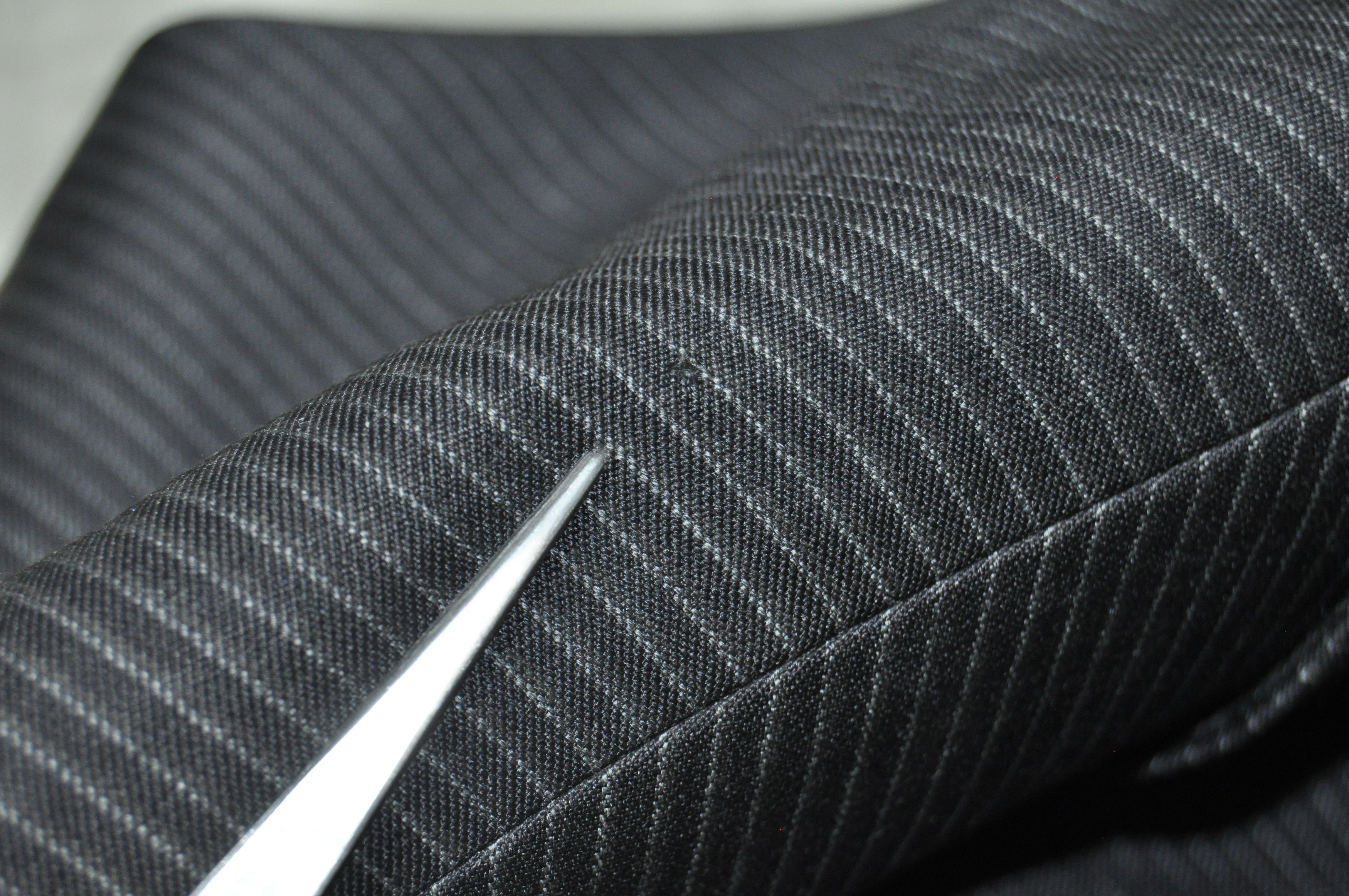 Dior × Hedi Slimane Dior - Hedi Slimane - F/W 05 - 3B Pinstripe Suit Size 52R - 9 Thumbnail