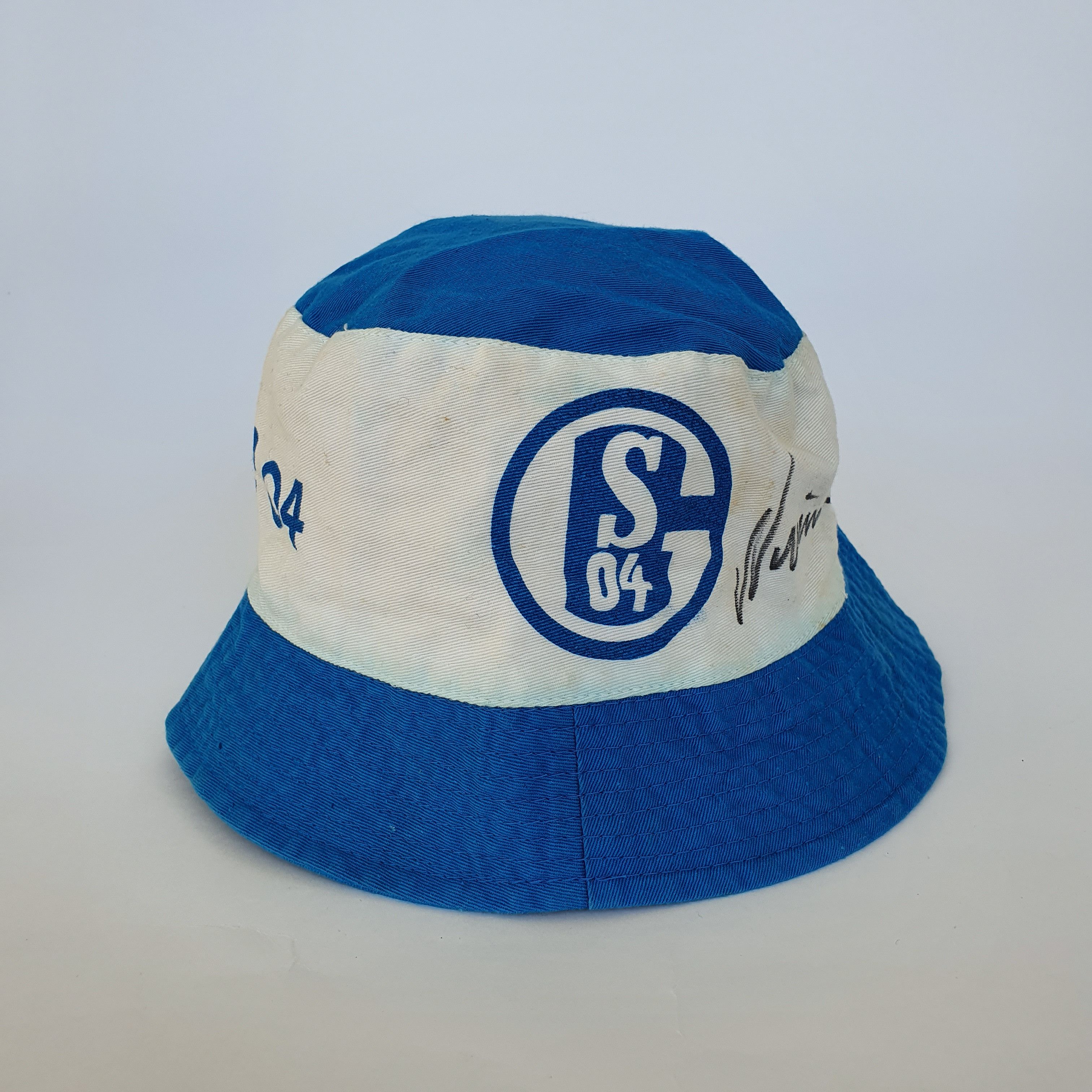 Vintage Very Rare Autograph Schalke 04 Soccer Vintage Bucket Hat Size ONE SIZE - 4 Thumbnail