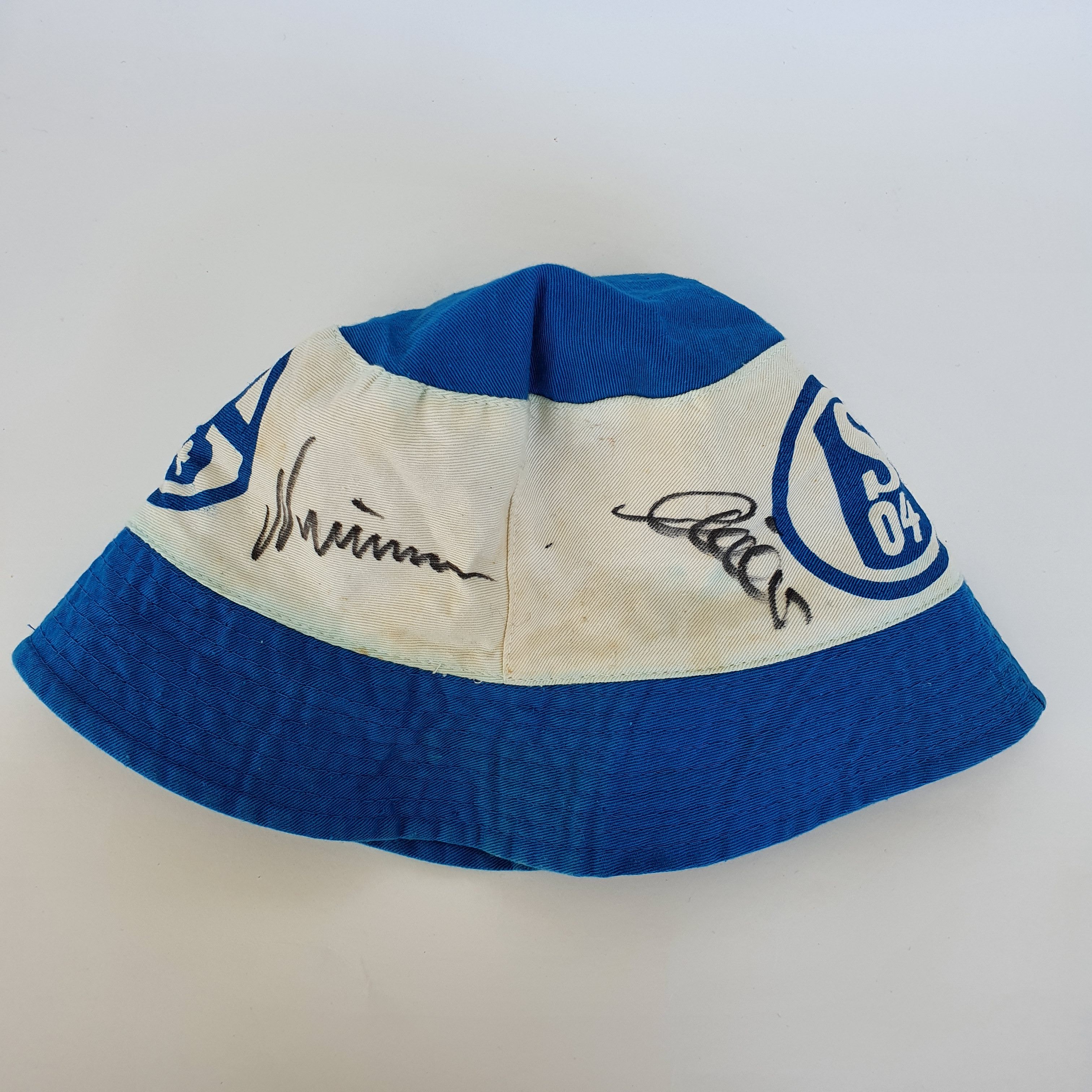 Vintage Very Rare Autograph Schalke 04 Soccer Vintage Bucket Hat Size ONE SIZE - 3 Thumbnail
