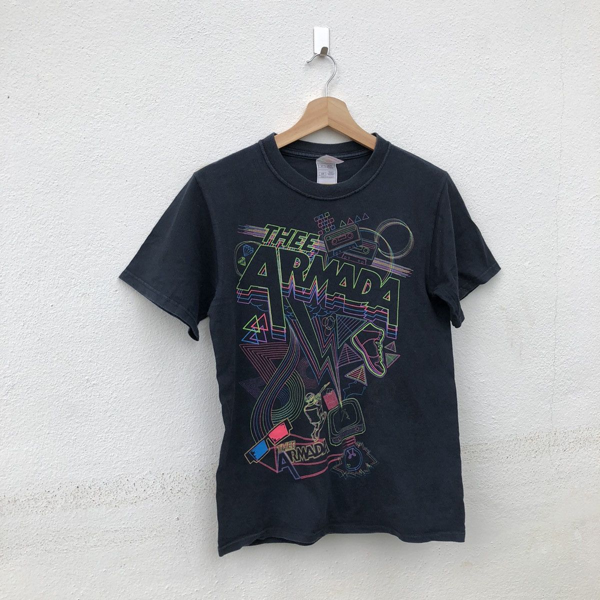 Band Tees FAMOUS BAND TEES THE ARMADA BIG LOGO Size US S / EU 44-46 / 1 - 2 Thumbnail