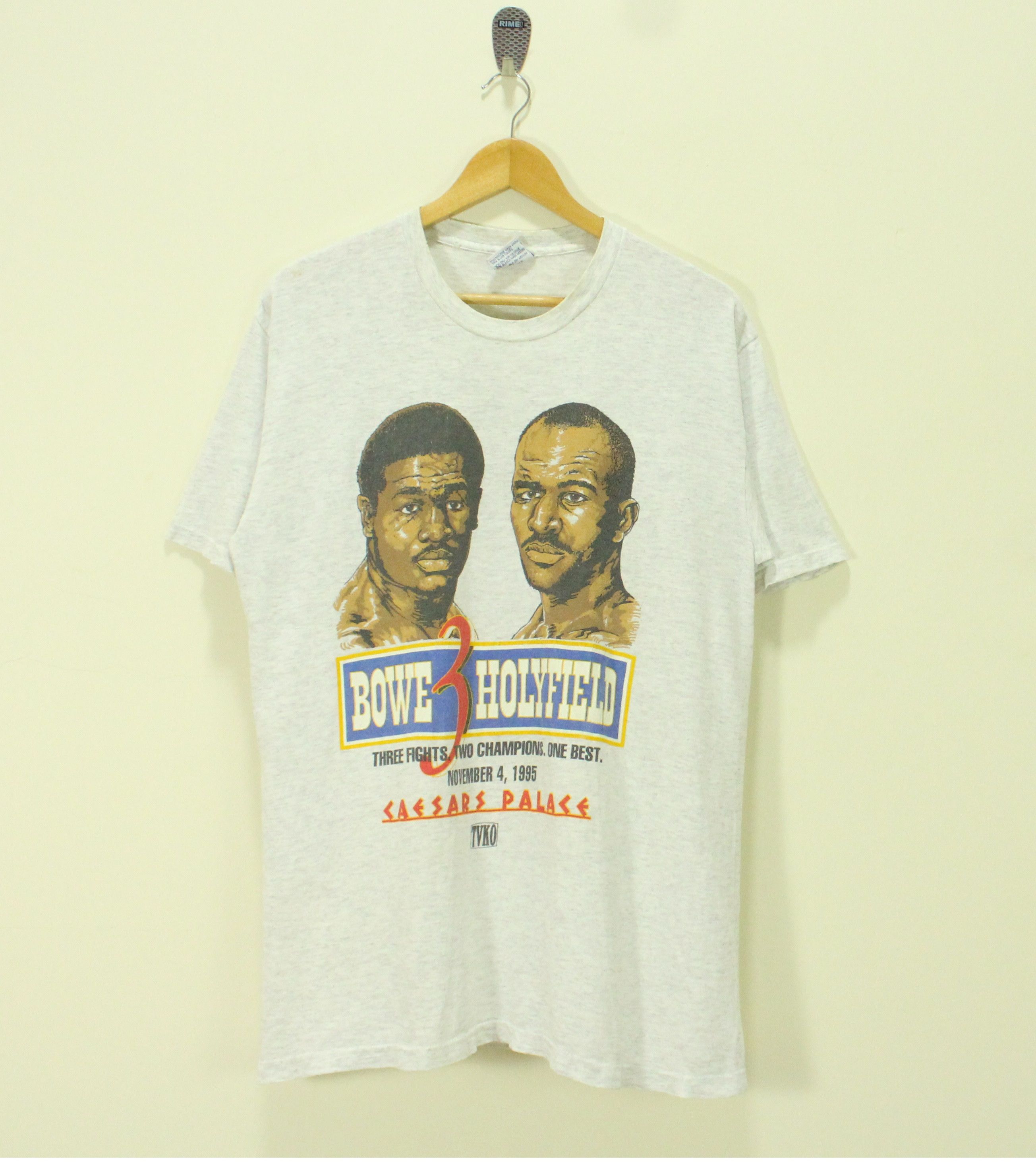 Vintage Vintage 90s BOWE HOLYFIELD T Shirt Boxing Distressed Size US M / EU 48-50 / 2 - 1 Thumbnail