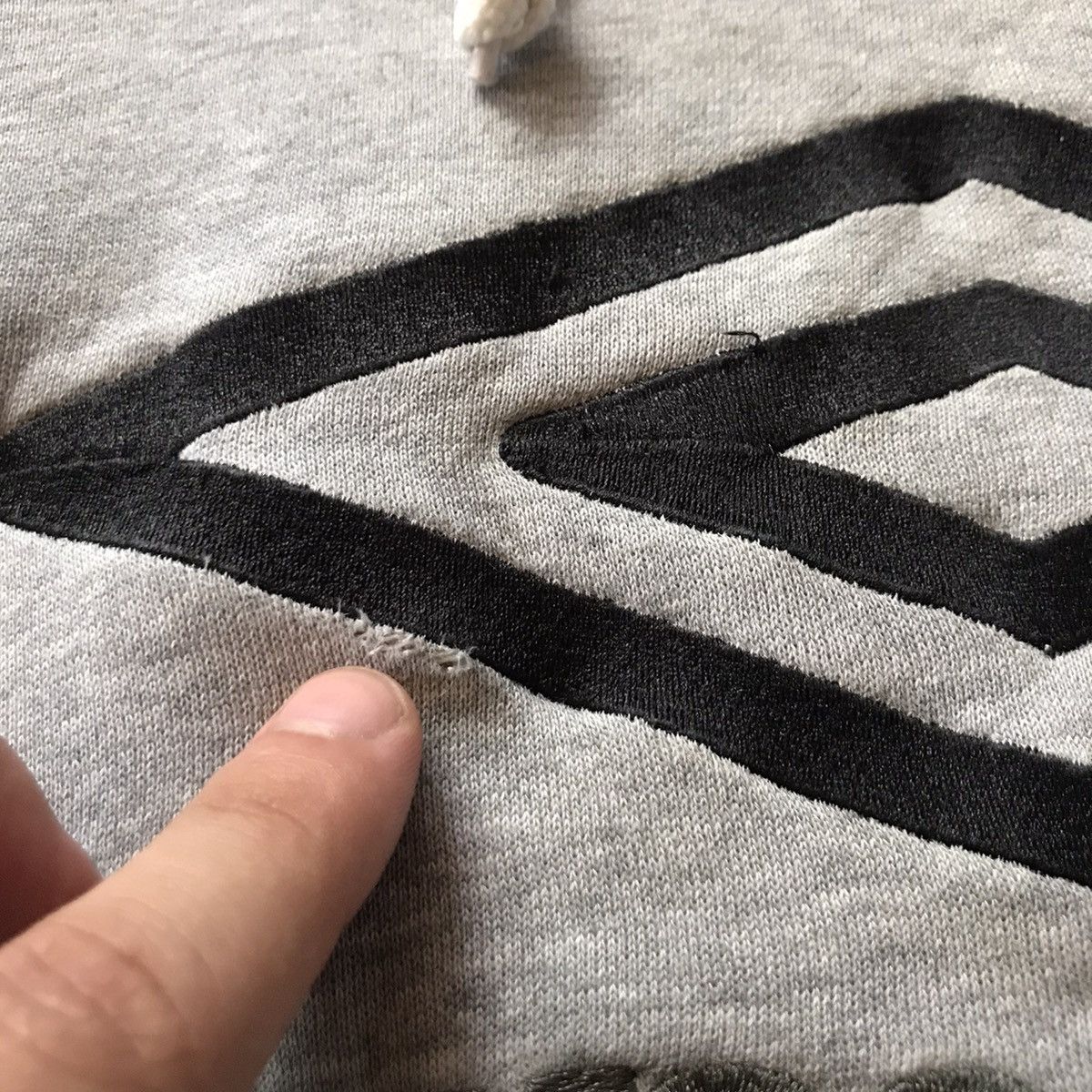 Umbro × Vintage 🔥Steal🔥 Umbro hoodie pro training vintage size L/Xl Size US XL / EU 56 / 4 - 4 Thumbnail