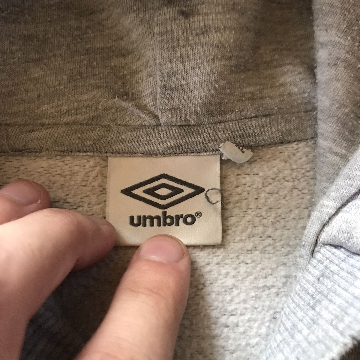 Umbro × Vintage 🔥Steal🔥 Umbro hoodie pro training vintage size L/Xl Size US XL / EU 56 / 4 - 6 Thumbnail