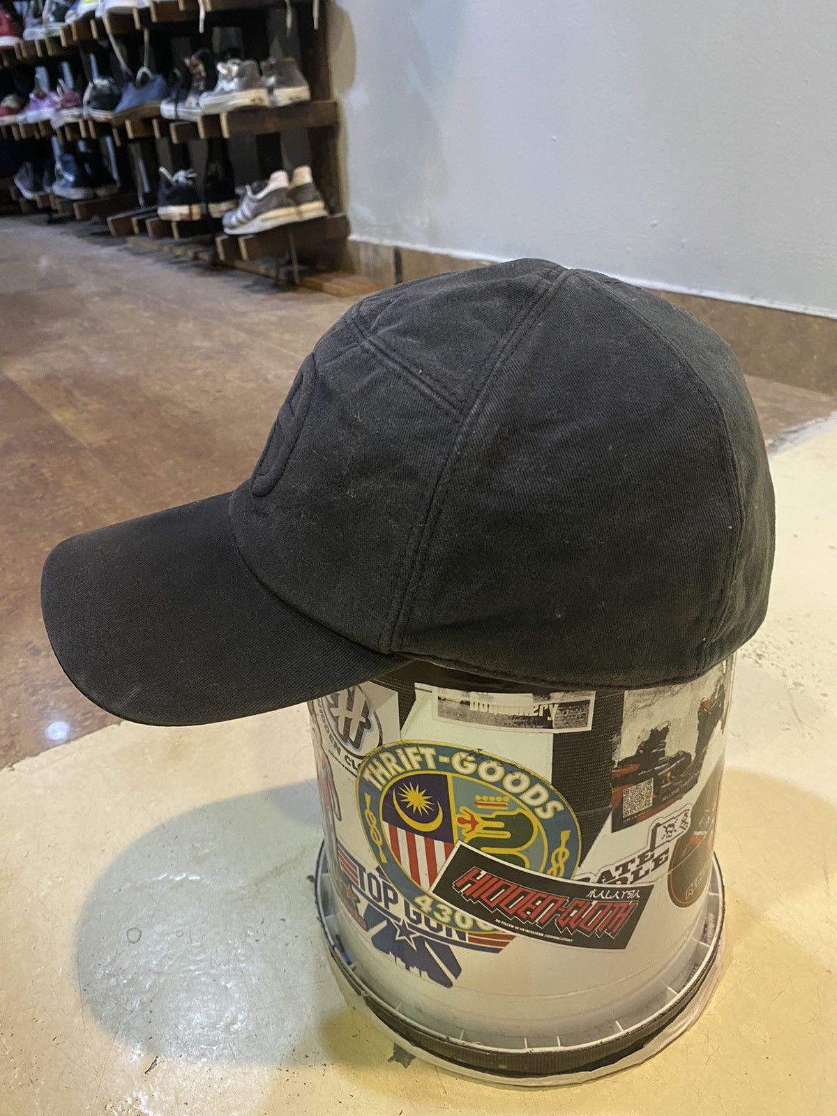 Giorgio Armani Giorgio Armani Logo Caps Size 60 Size ONE SIZE - 2 Thumbnail