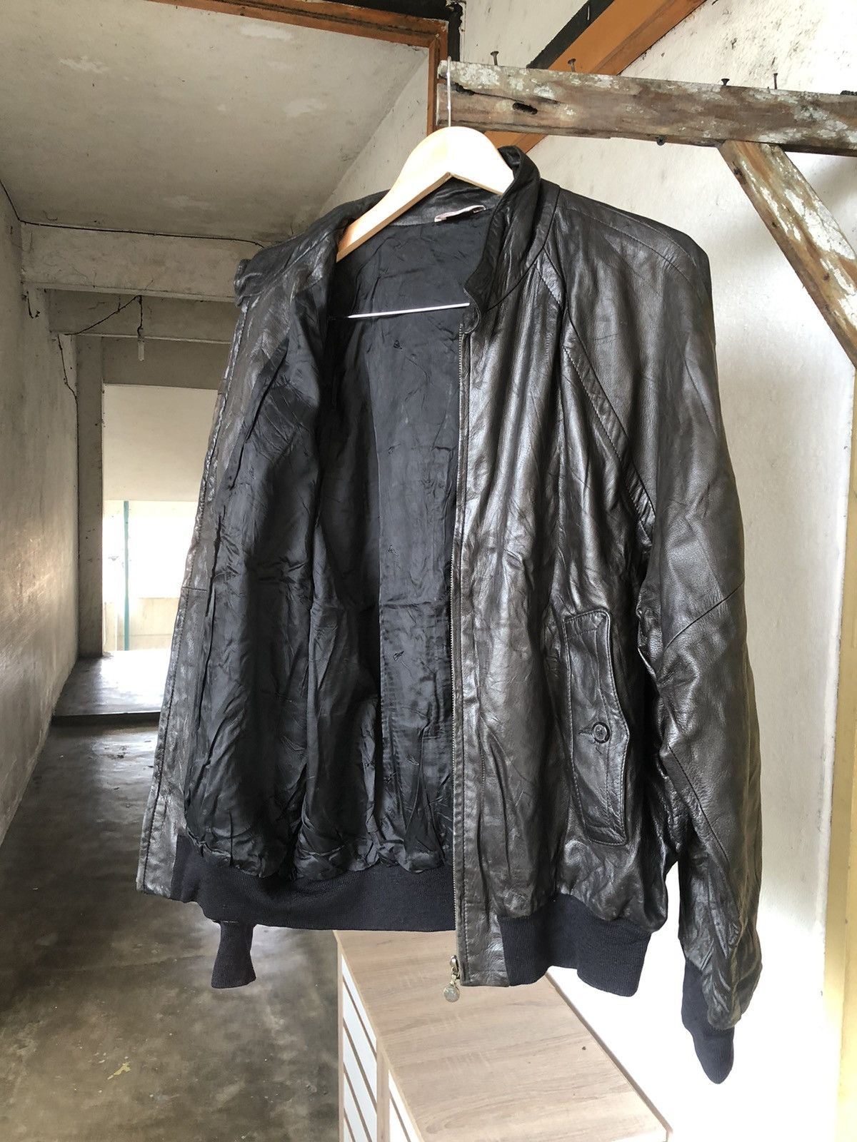 Bally Vintage 90s Bally Leather Bomber Jacket Size US L / EU 52-54 / 3 - 21 Thumbnail